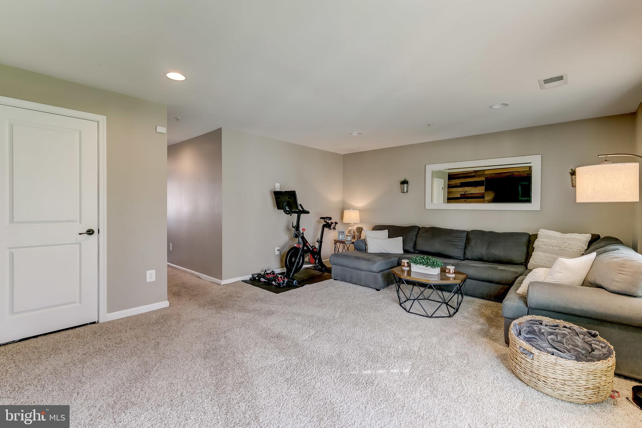 CREEKSIDE VILLAGE AT TANYARD SPRINGS - Residential