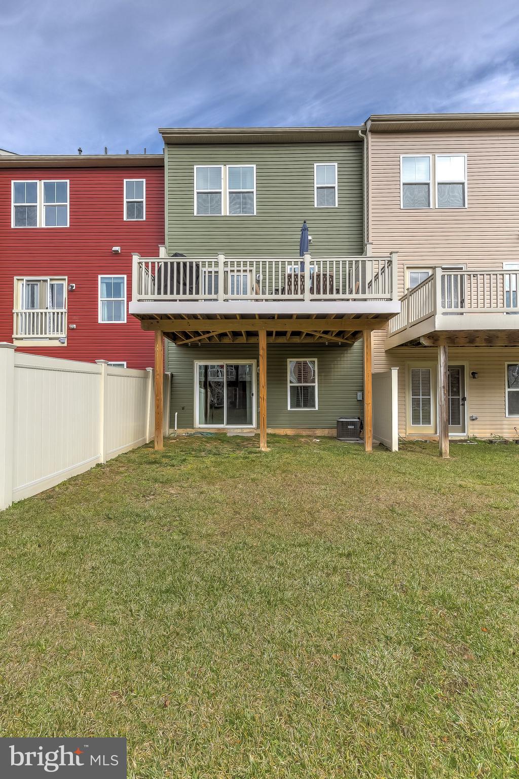 CREEKSIDE VILLAGE AT TANYARD SPRINGS - Residential