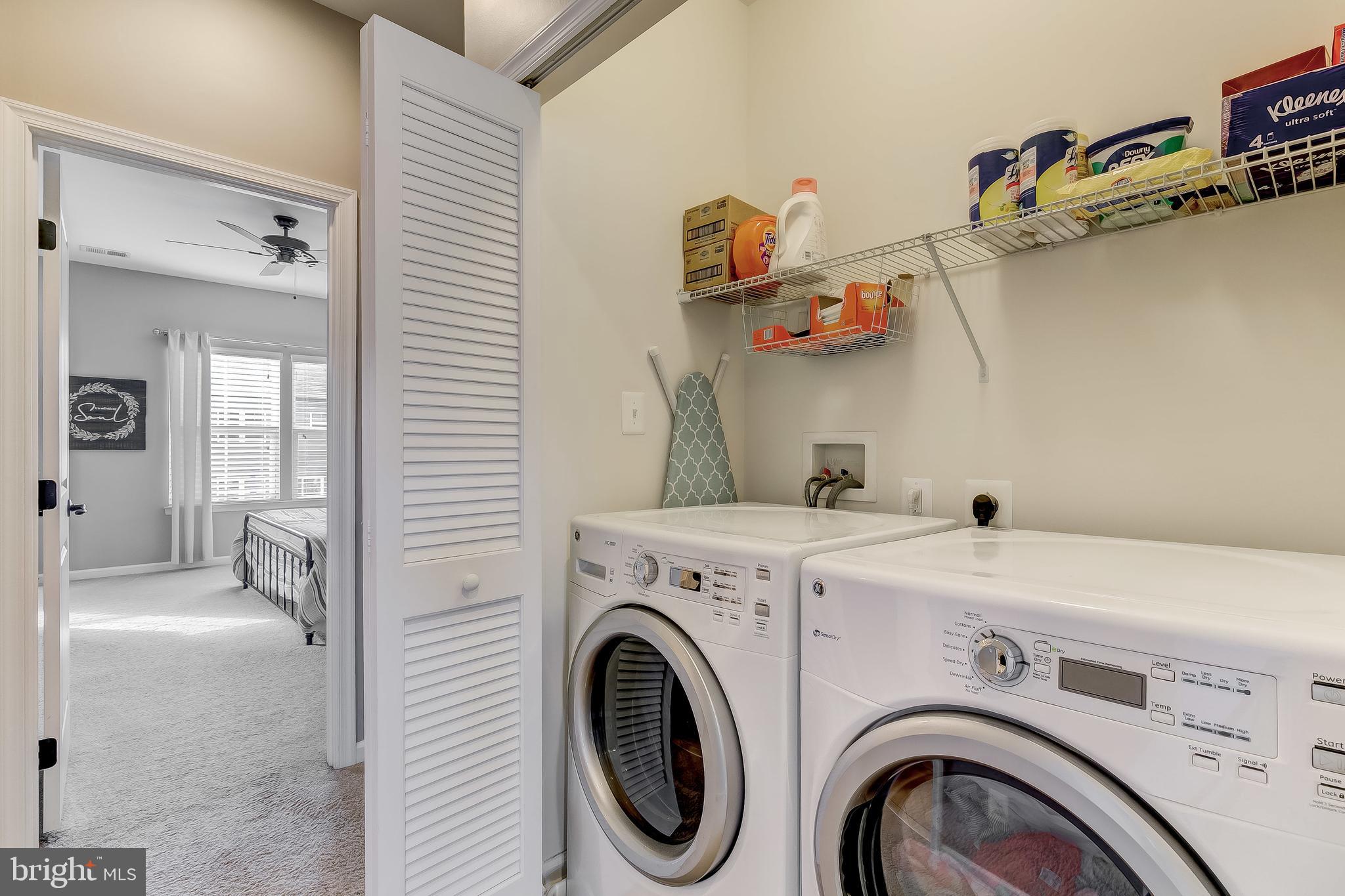 CREEKSIDE VILLAGE AT TANYARD SPRINGS - Residential