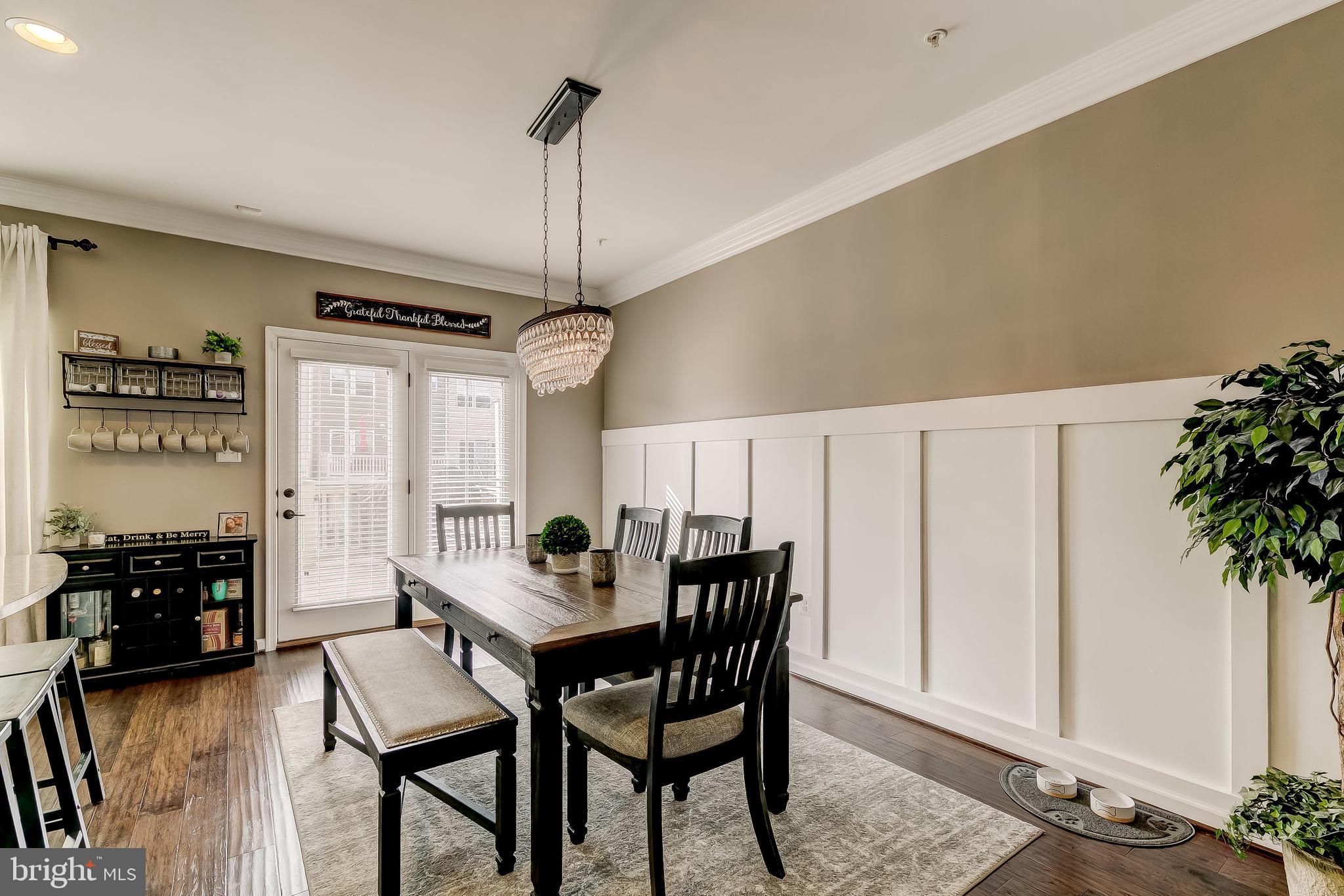 CREEKSIDE VILLAGE AT TANYARD SPRINGS - Residential