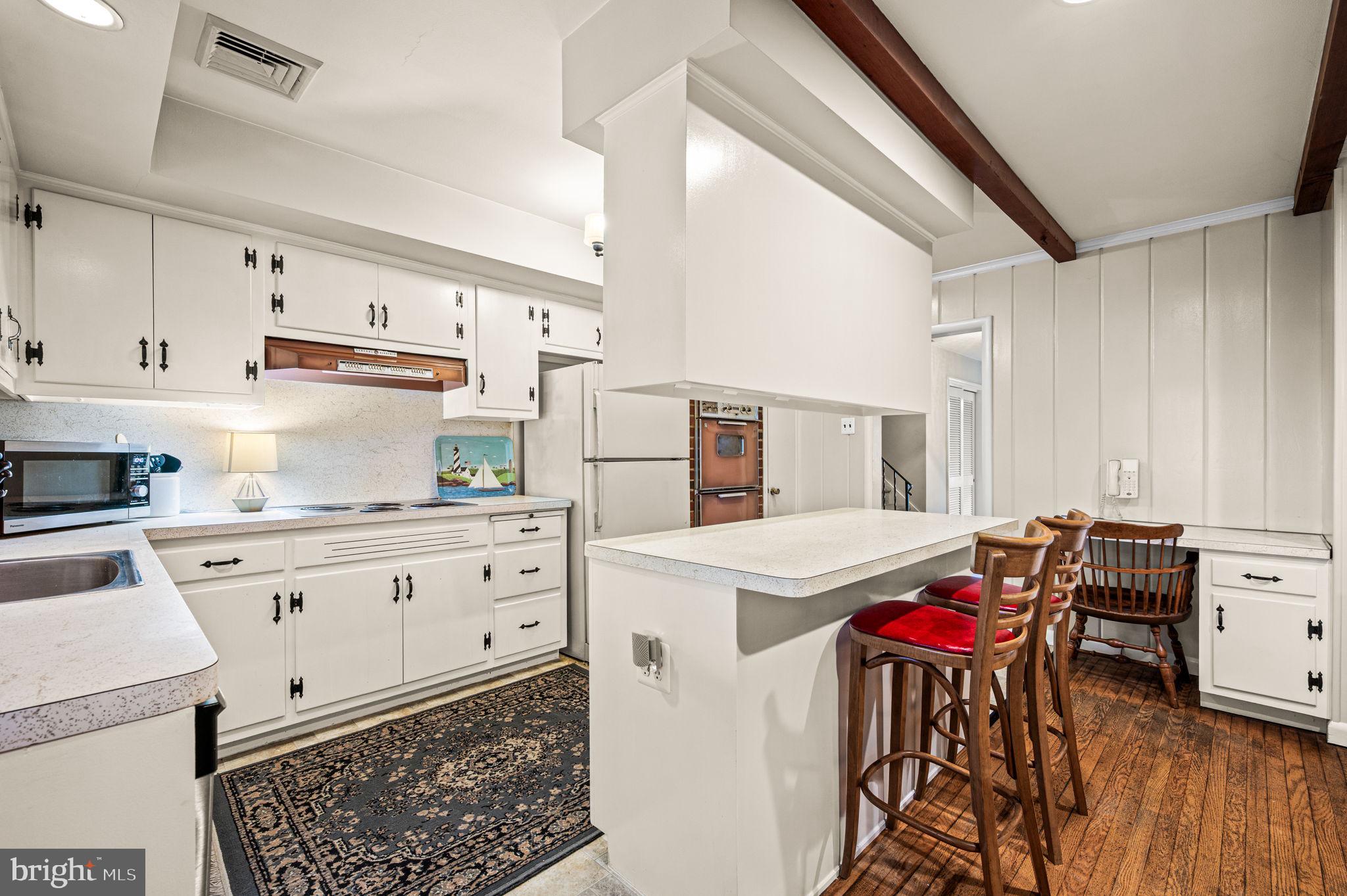 LAFAYETTE HILL - Residential