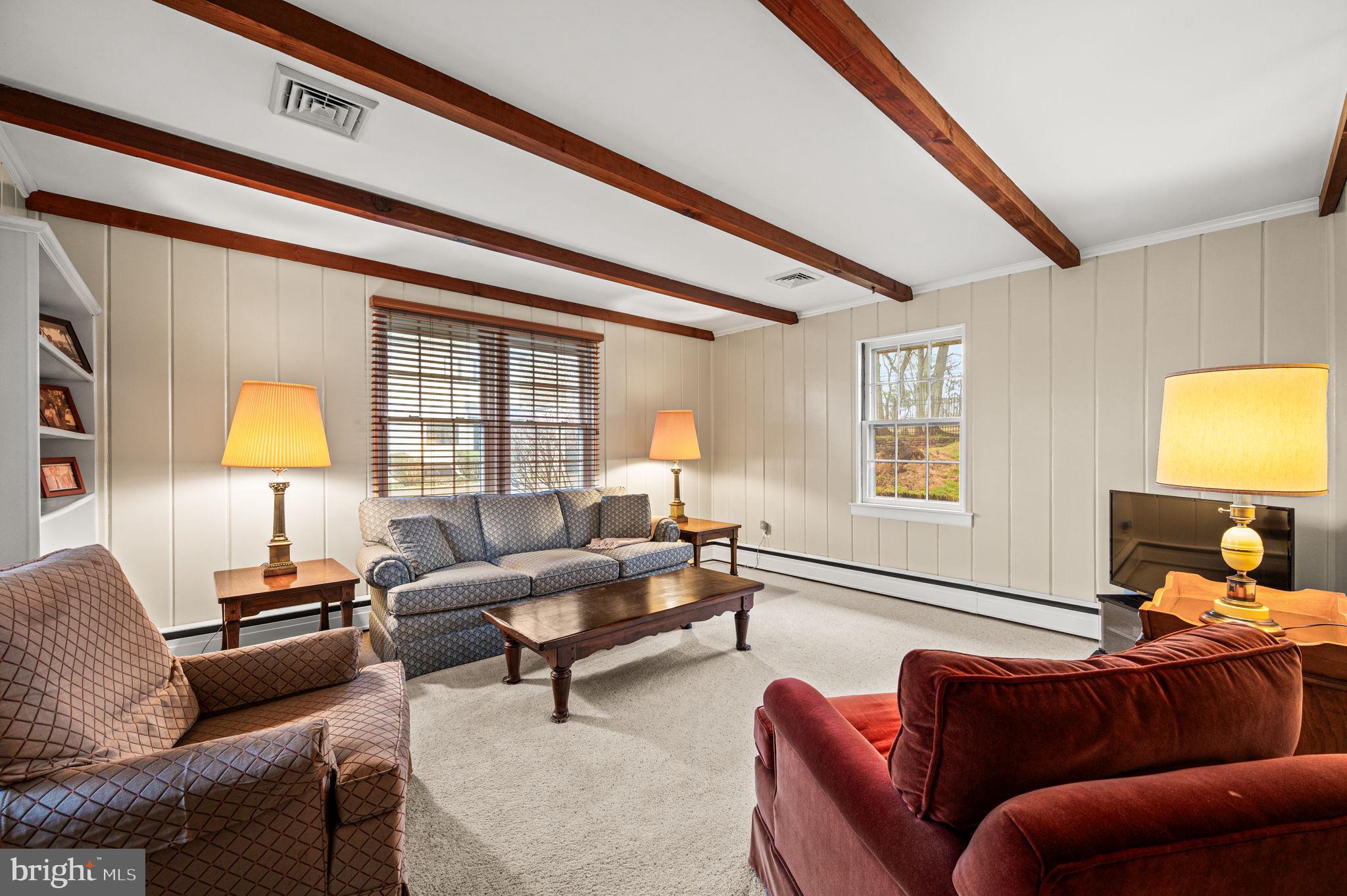 LAFAYETTE HILL - Residential