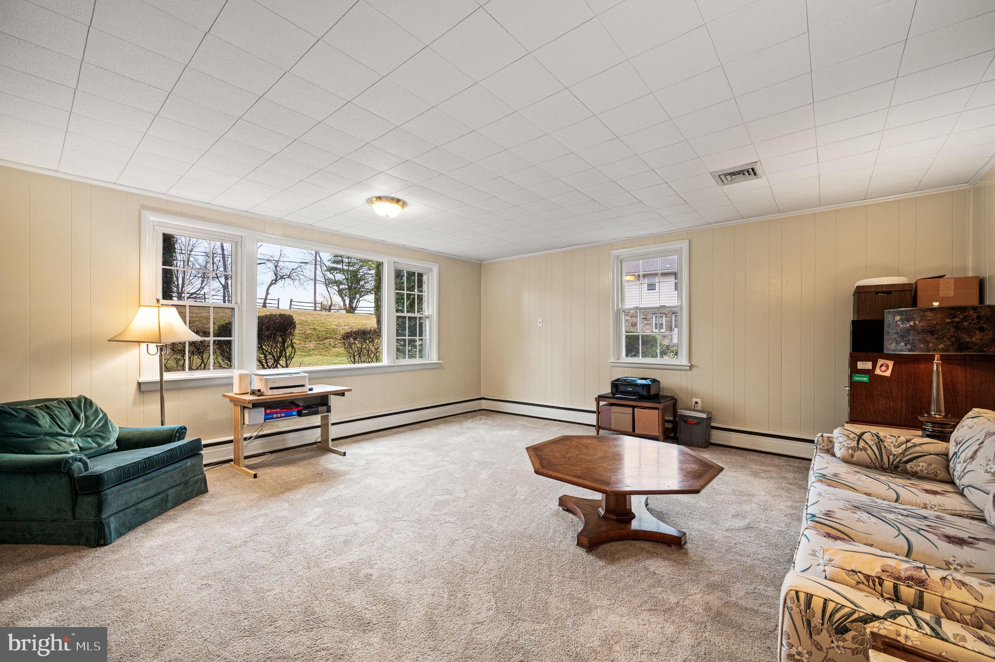 LAFAYETTE HILL - Residential