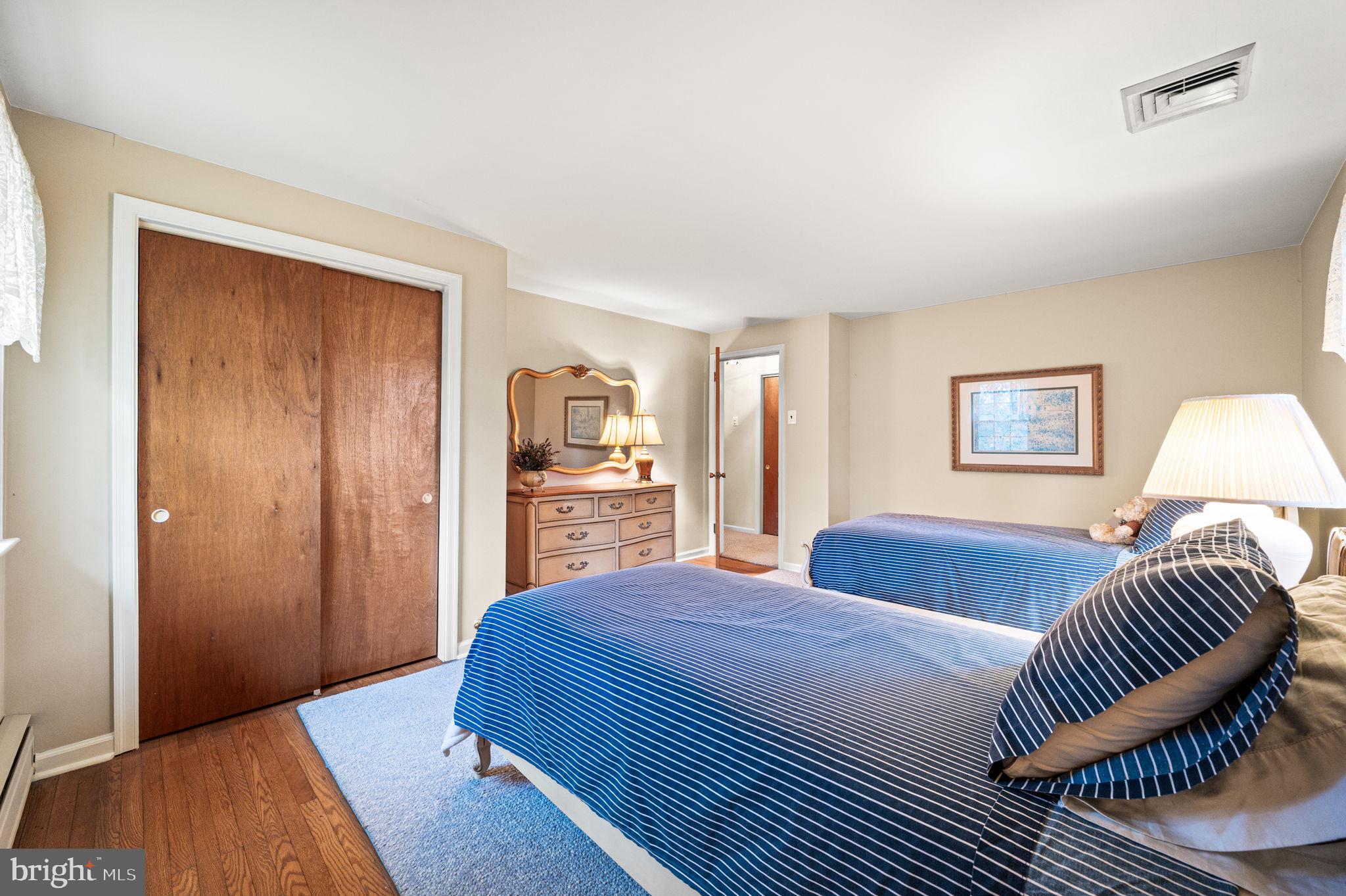 LAFAYETTE HILL - Residential