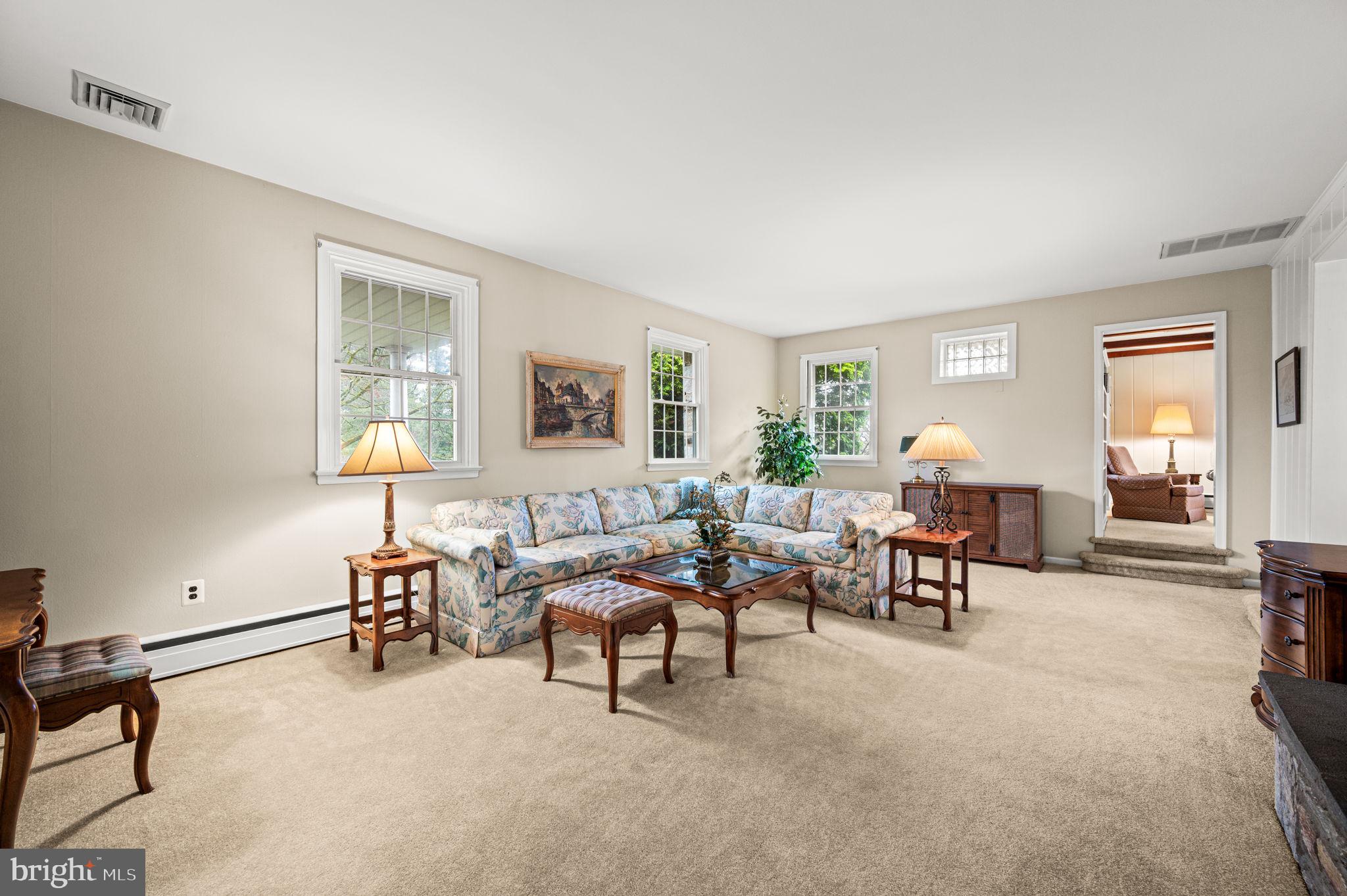 LAFAYETTE HILL - Residential