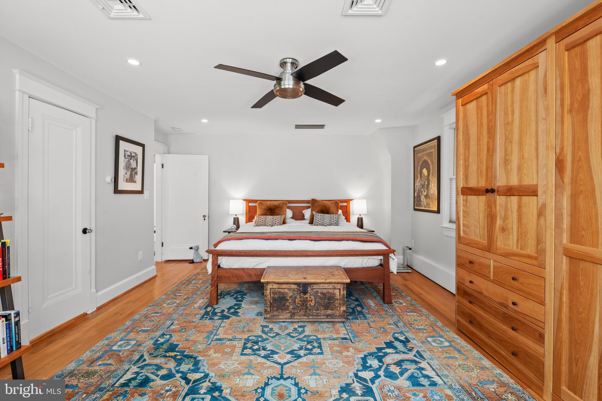 CHEVY CHASE VILLAGE - Residential