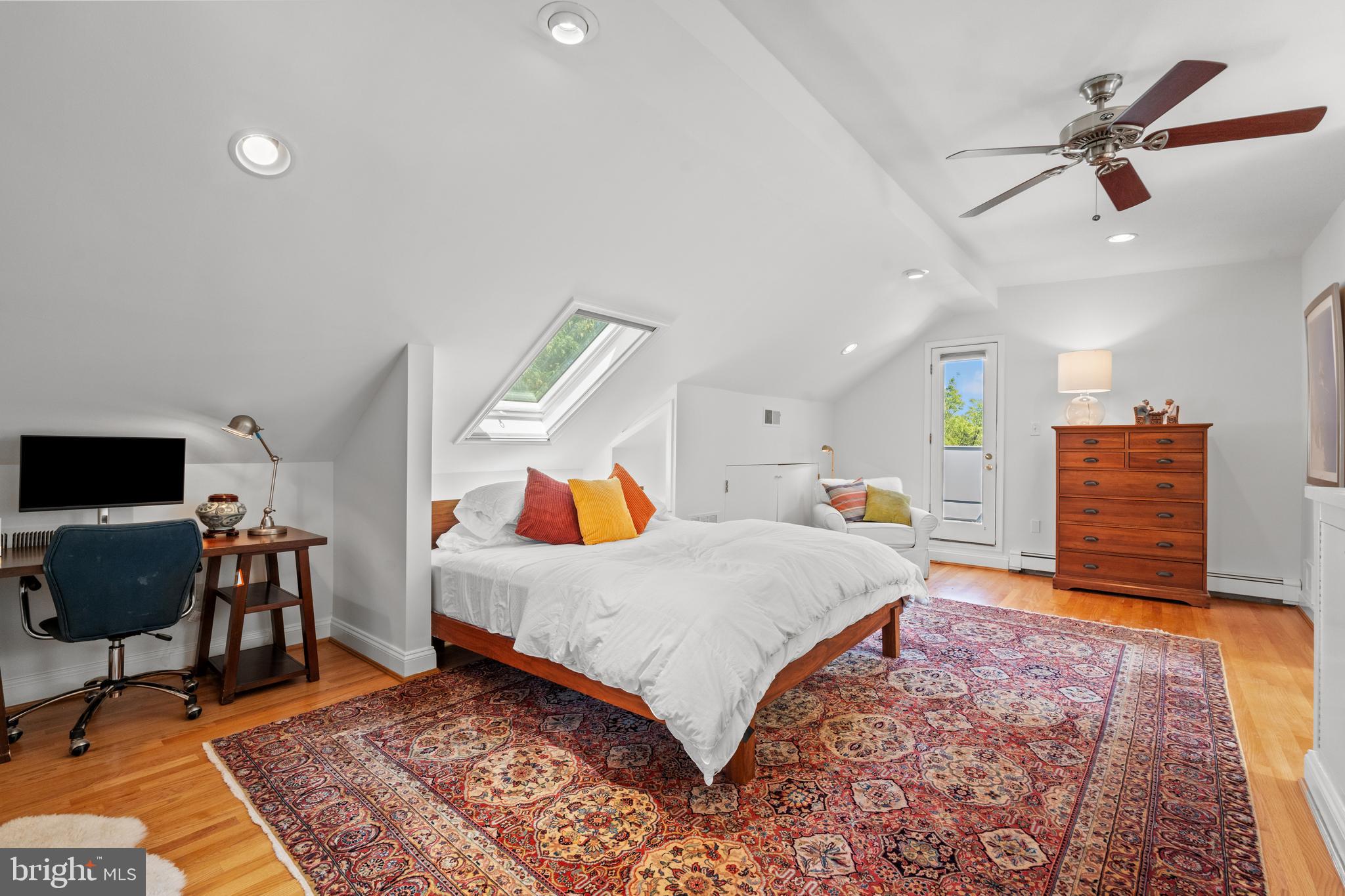 CHEVY CHASE VILLAGE - Residential