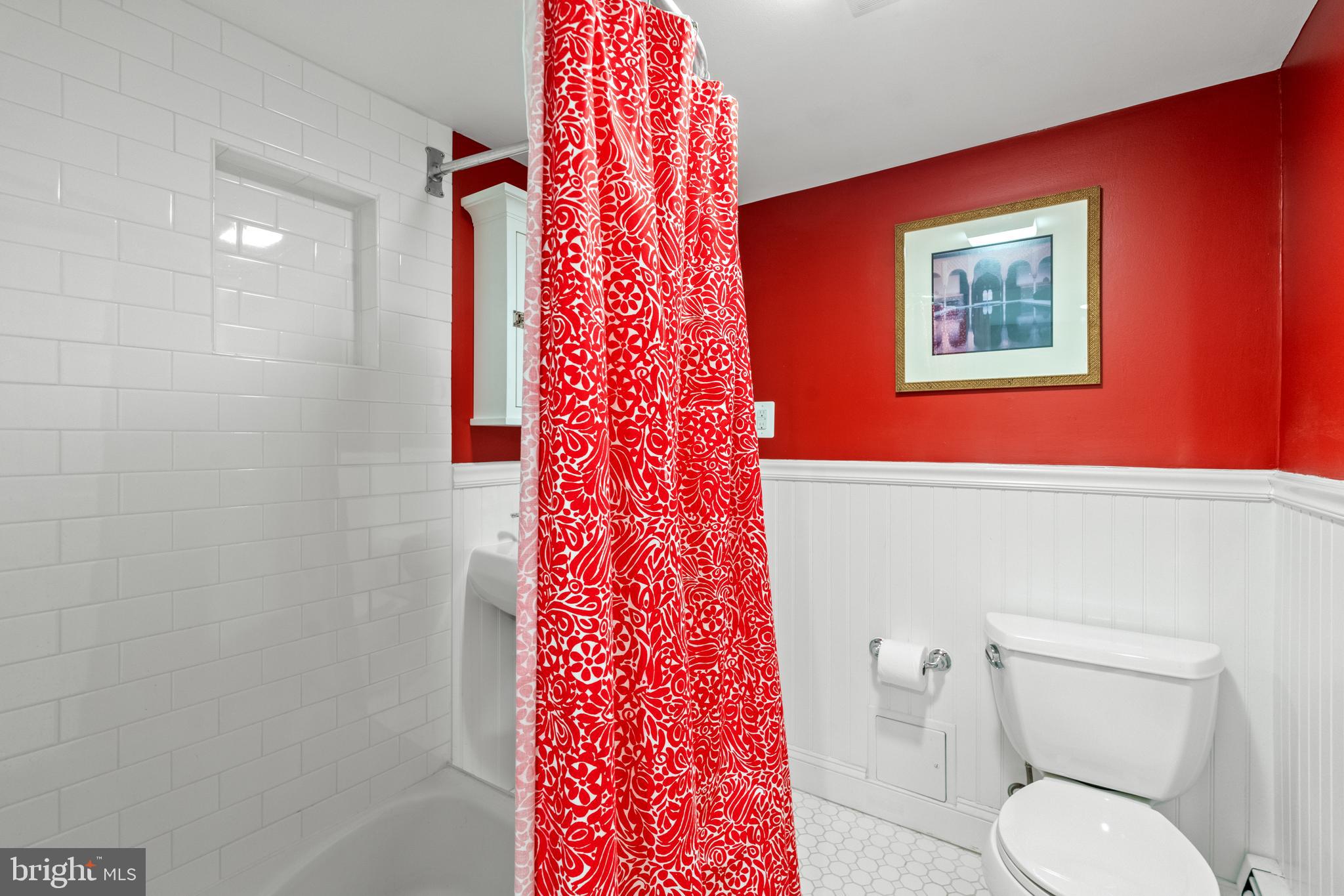 CHEVY CHASE VILLAGE - Residential