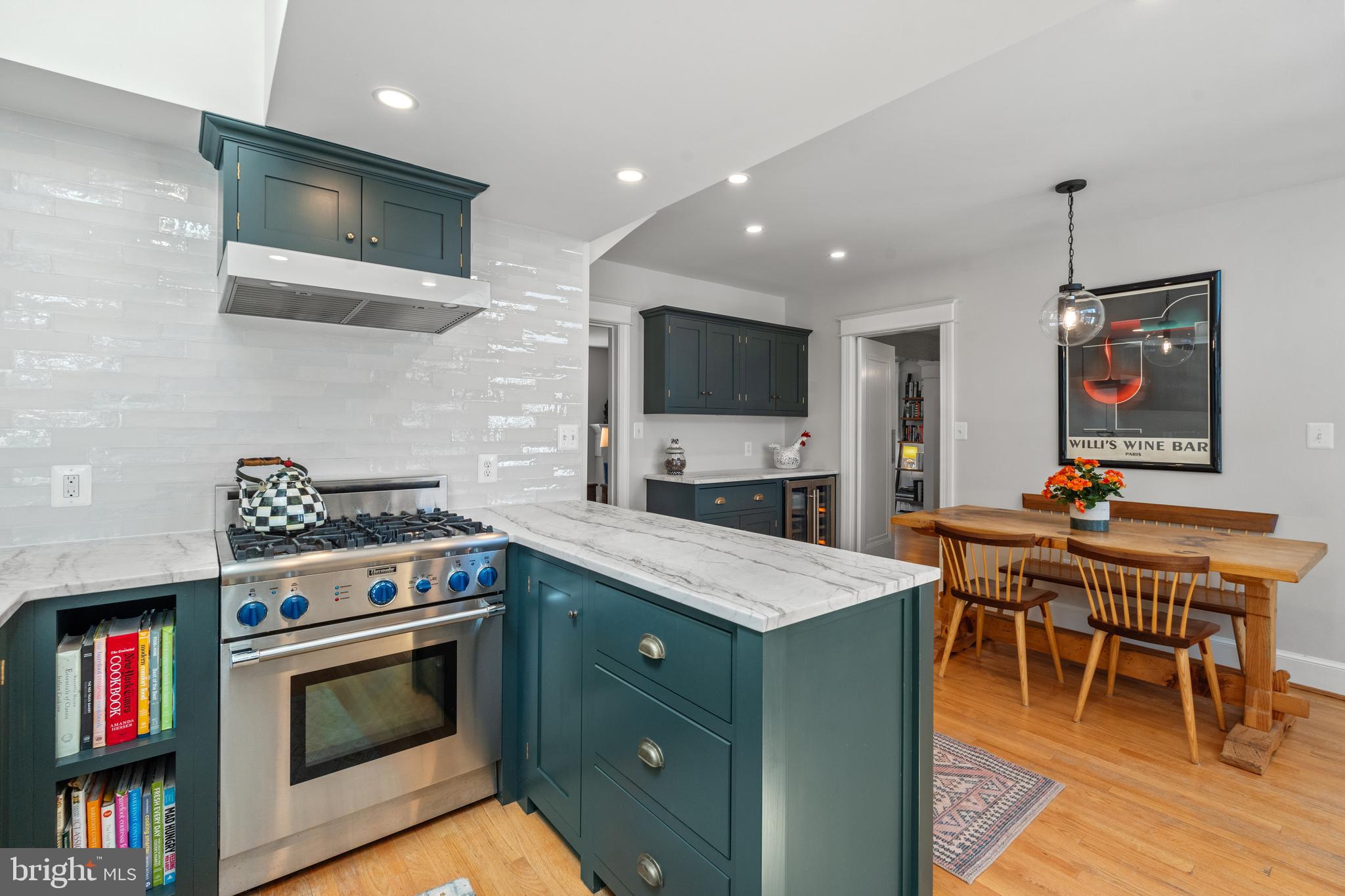 CHEVY CHASE VILLAGE - Residential