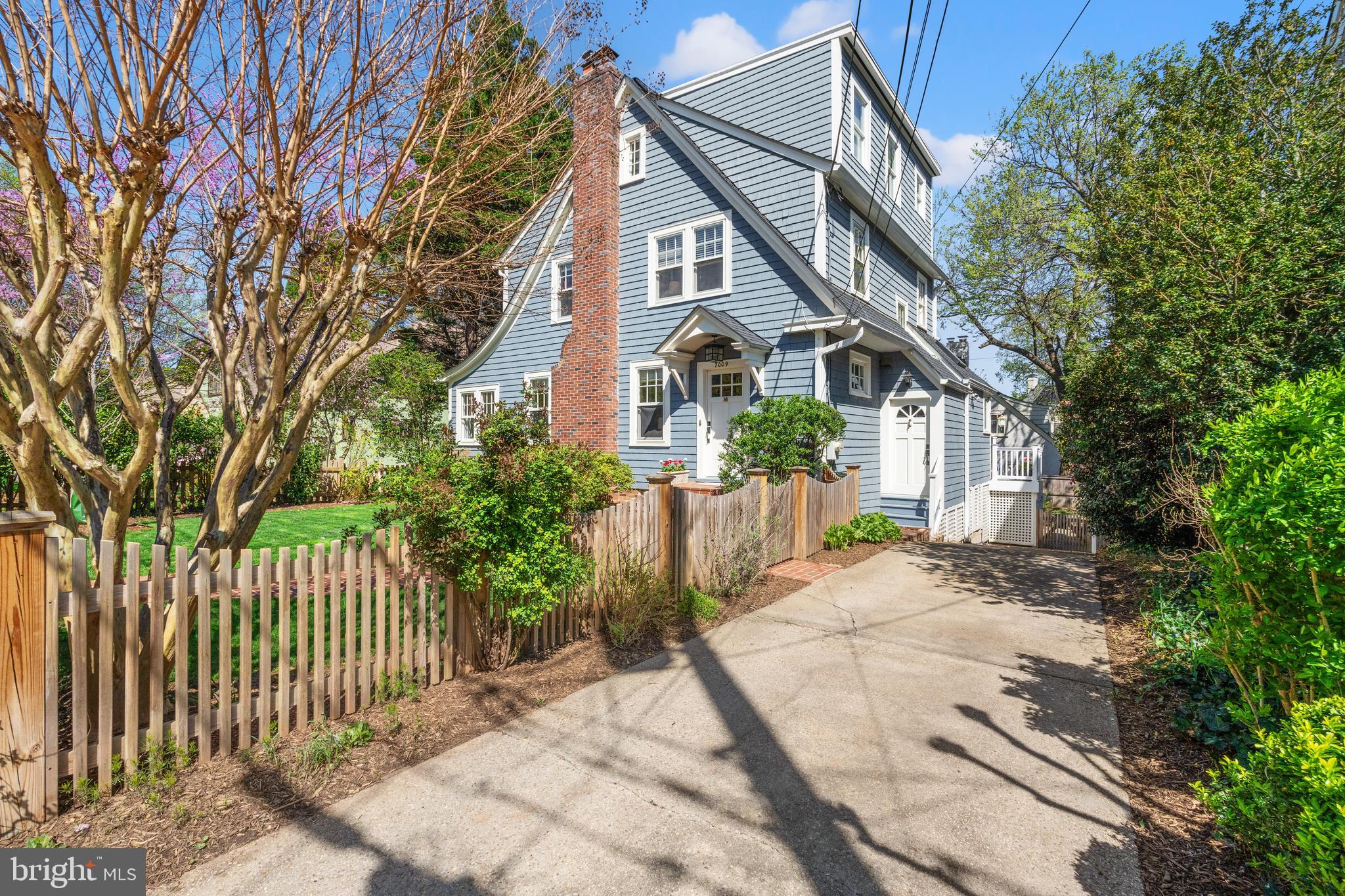 CHEVY CHASE VILLAGE - Residential