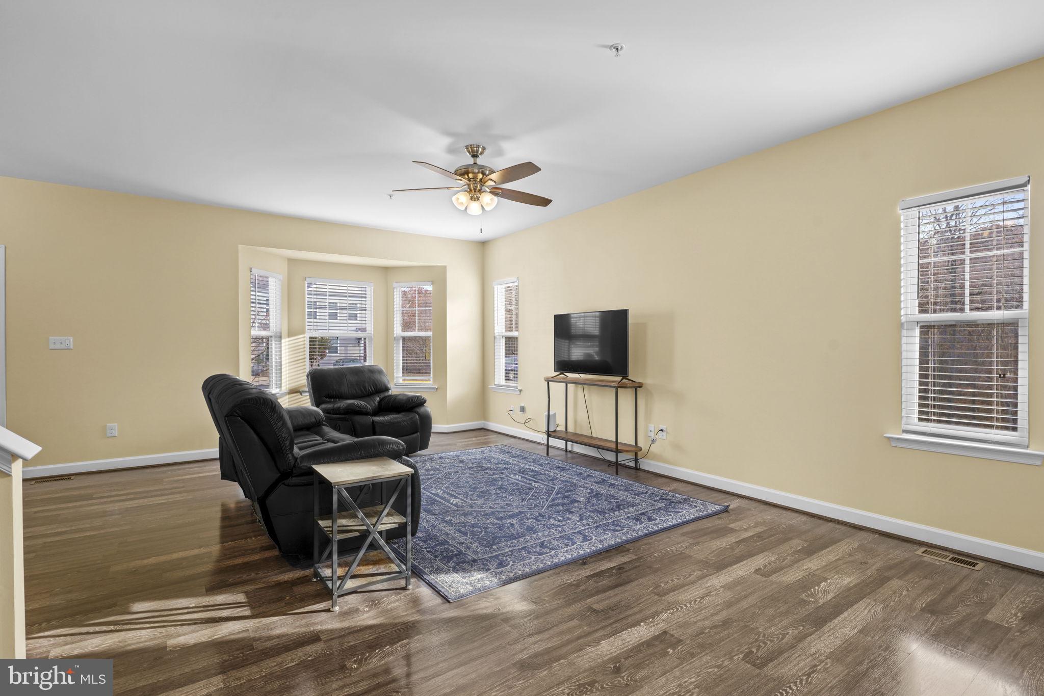 OAK TREE LANDING - Residential