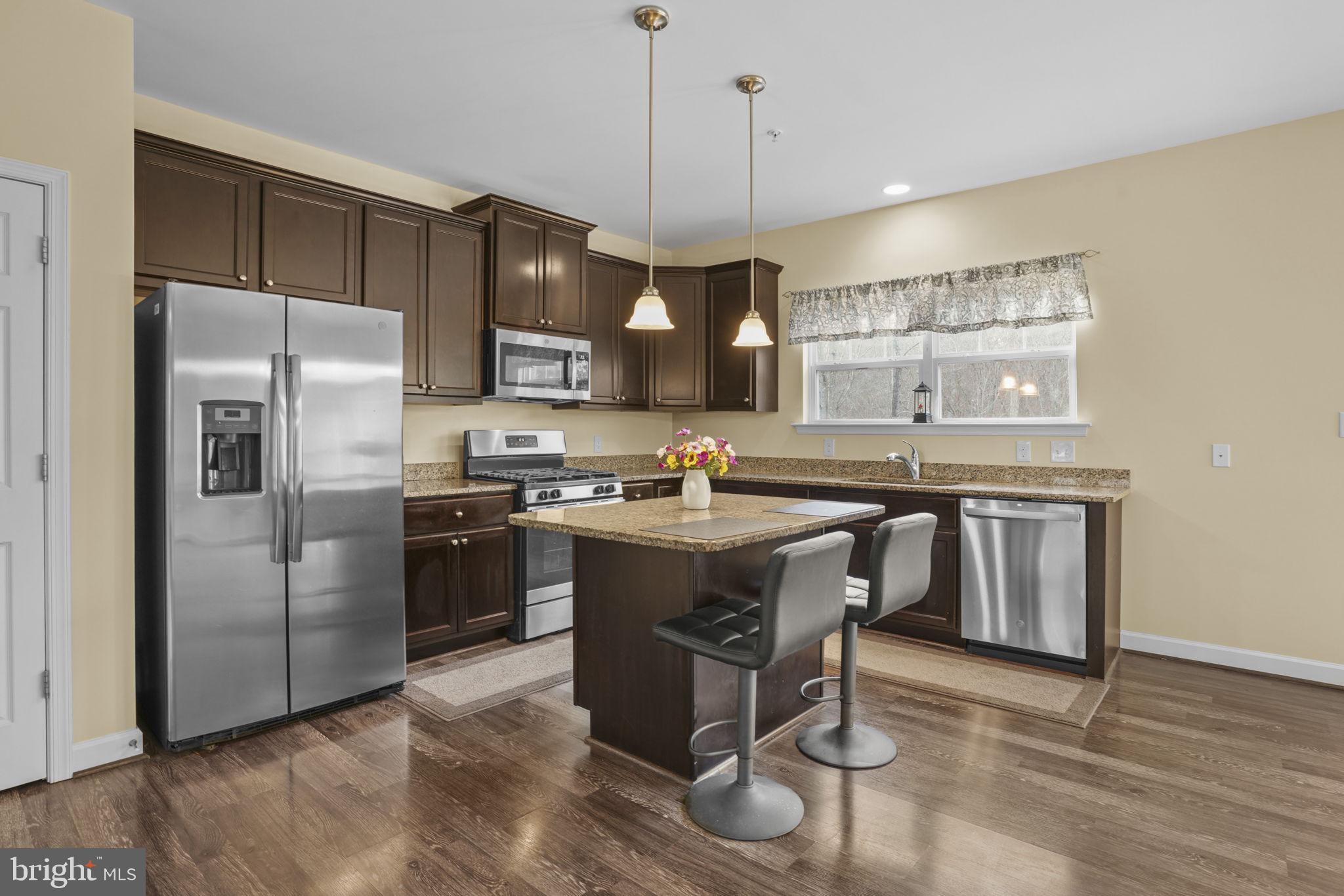 OAK TREE LANDING - Residential