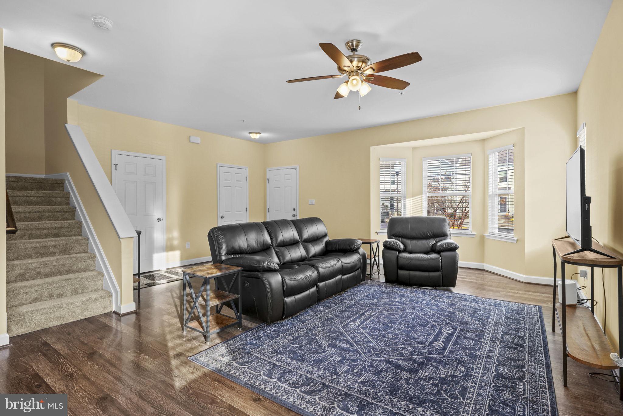 OAK TREE LANDING - Residential