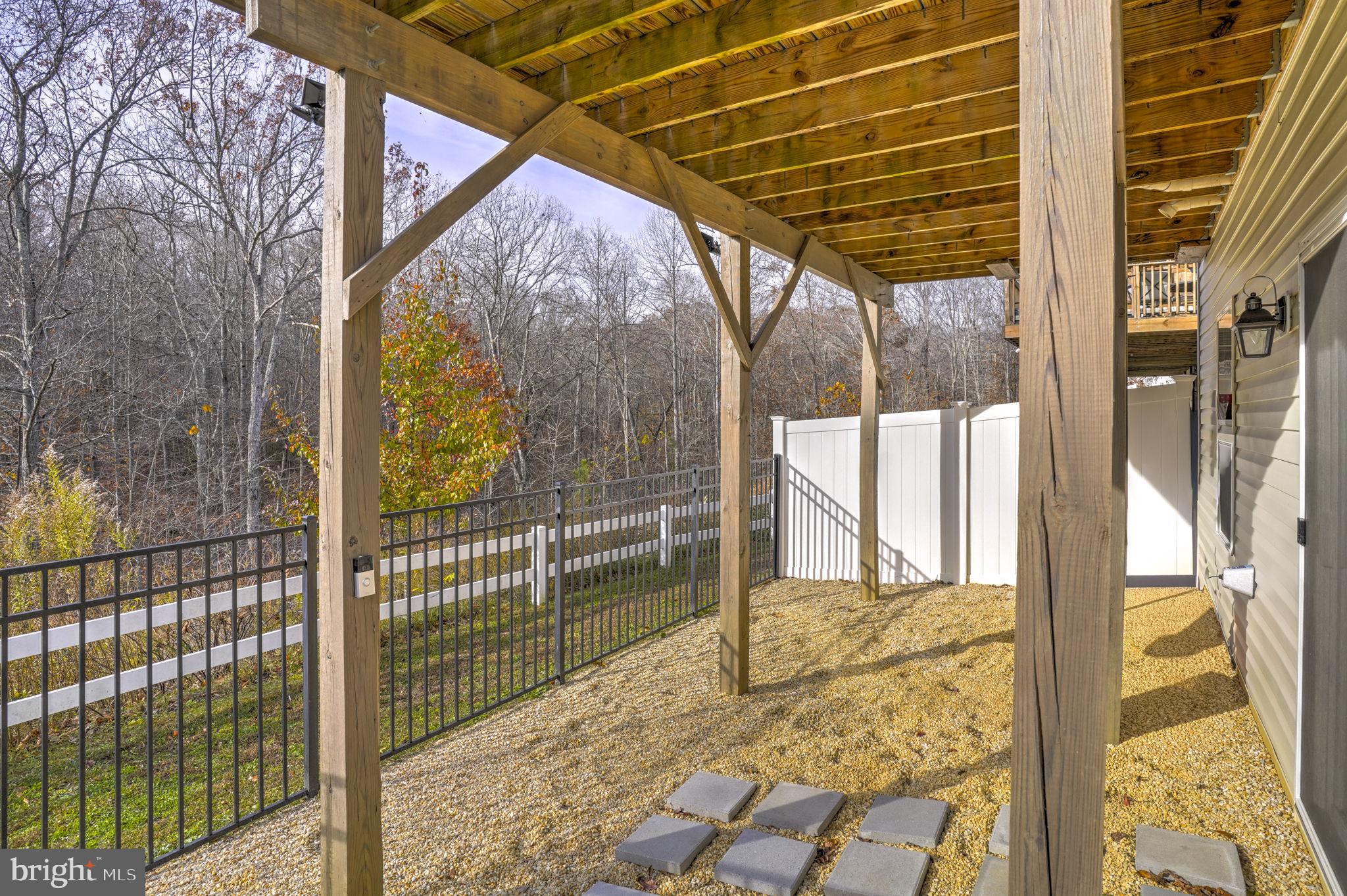 OAK TREE LANDING - Residential