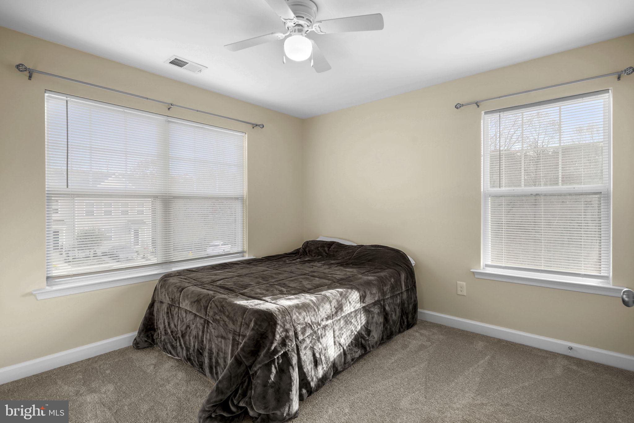 OAK TREE LANDING - Residential