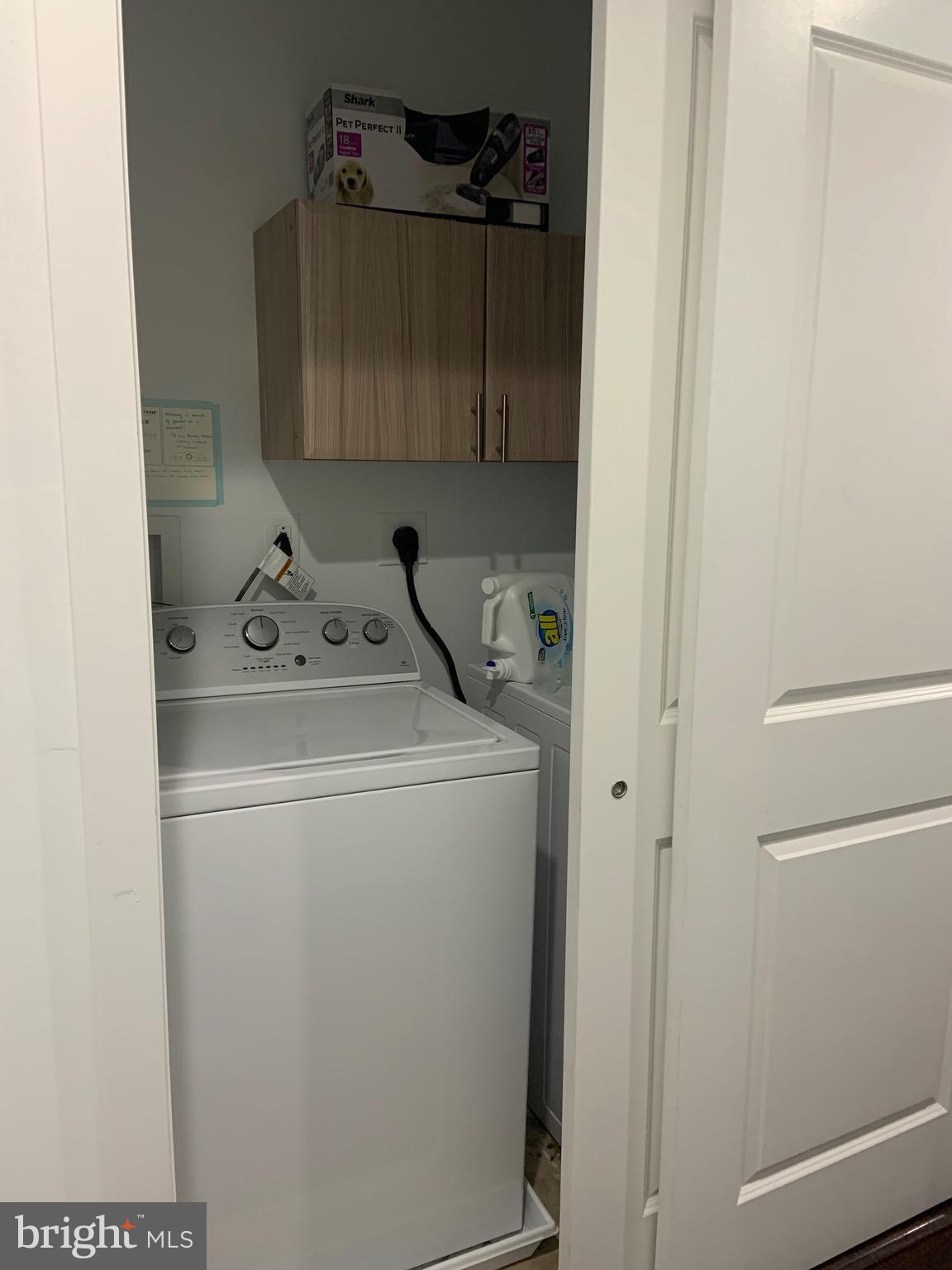 PORT RICHMOND - Residential Lease