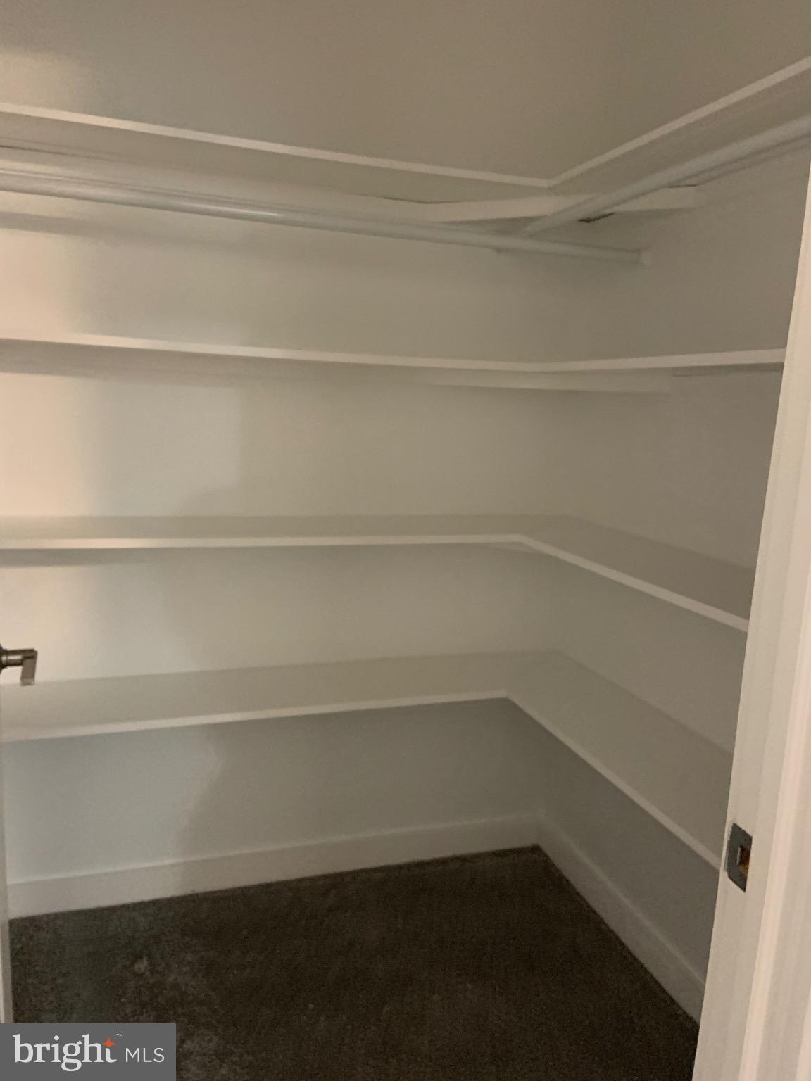 PORT RICHMOND - Residential Lease