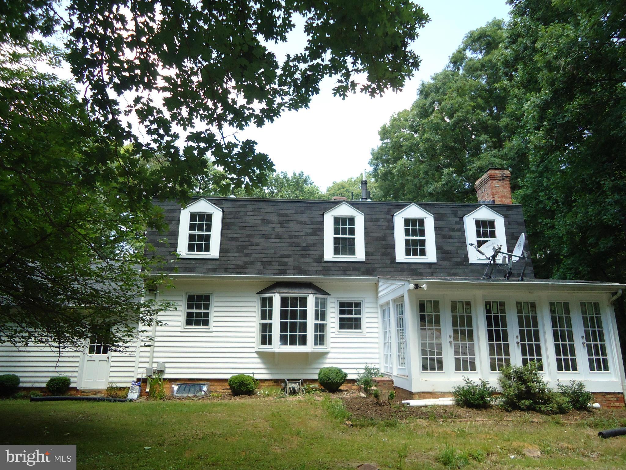 6401 WOLF RUN HUNT COURT