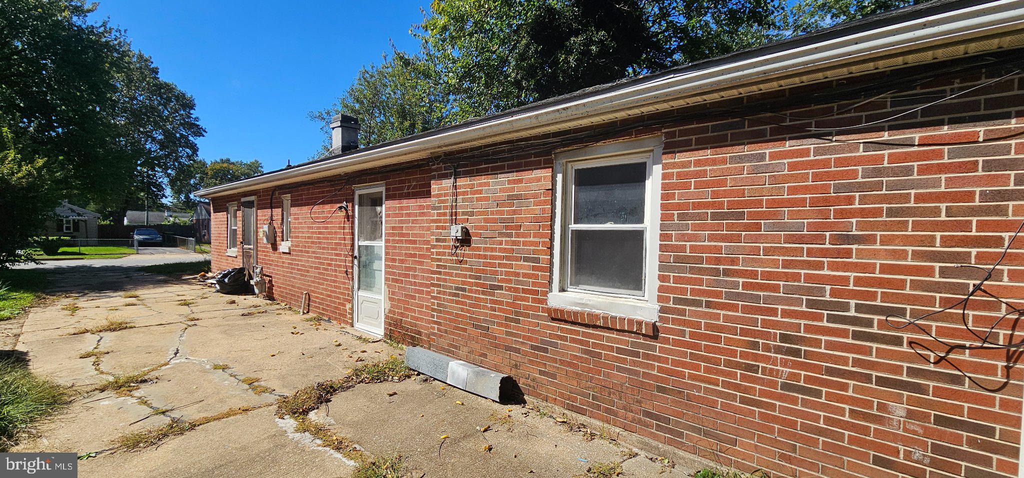 445 ANDERSON DRIVE