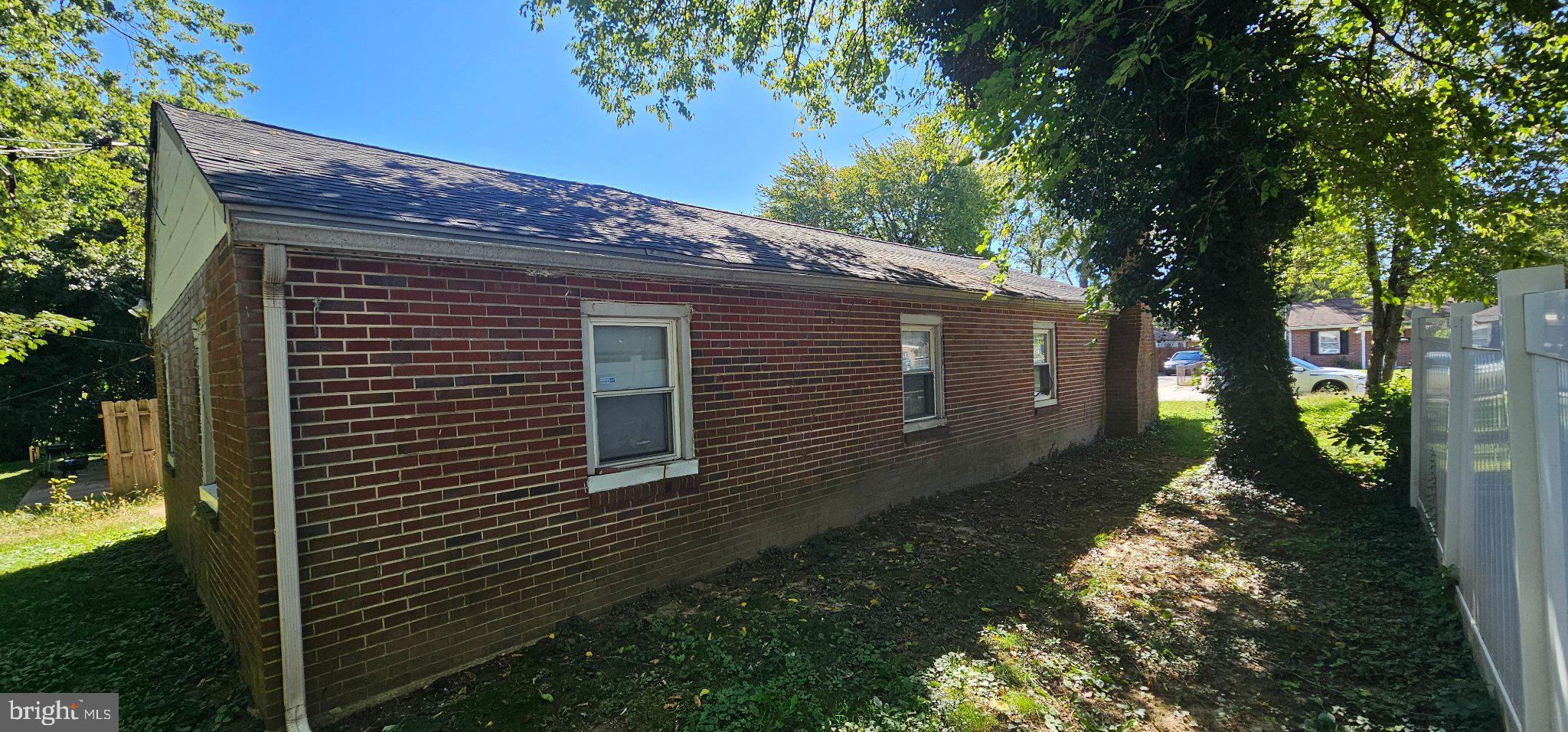 445 ANDERSON DRIVE