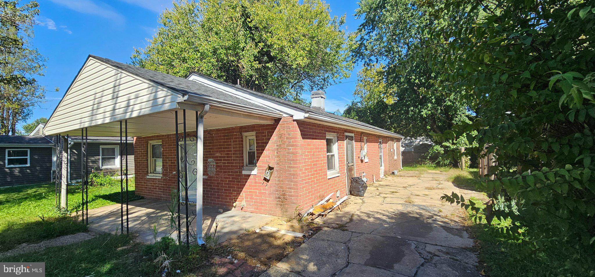 445 ANDERSON DRIVE