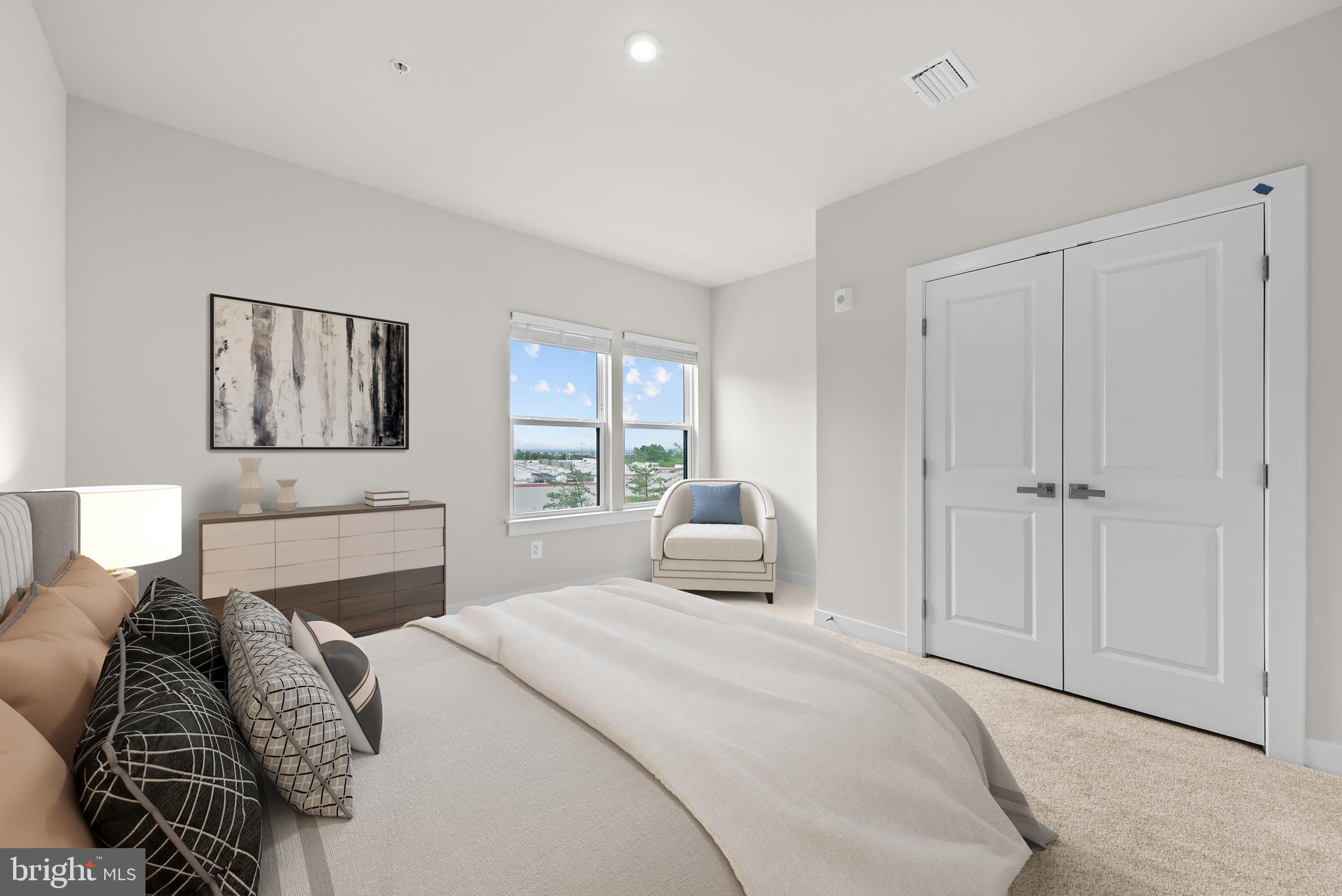 LOUDOUN VIEW CONDO FLATS - Residential