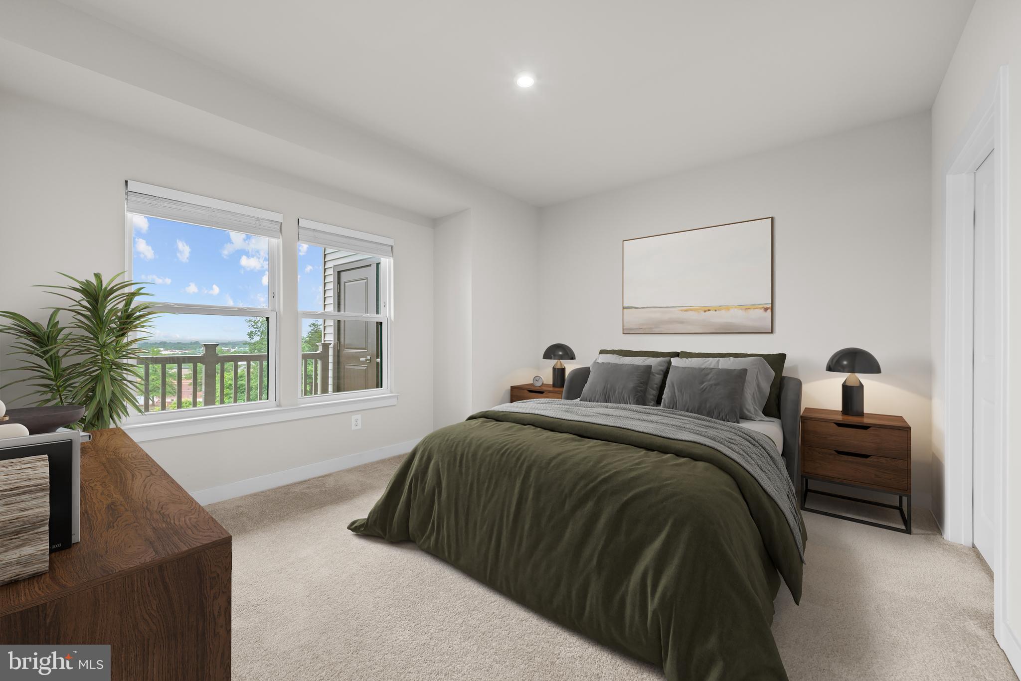 LOUDOUN VIEW CONDO FLATS - Residential