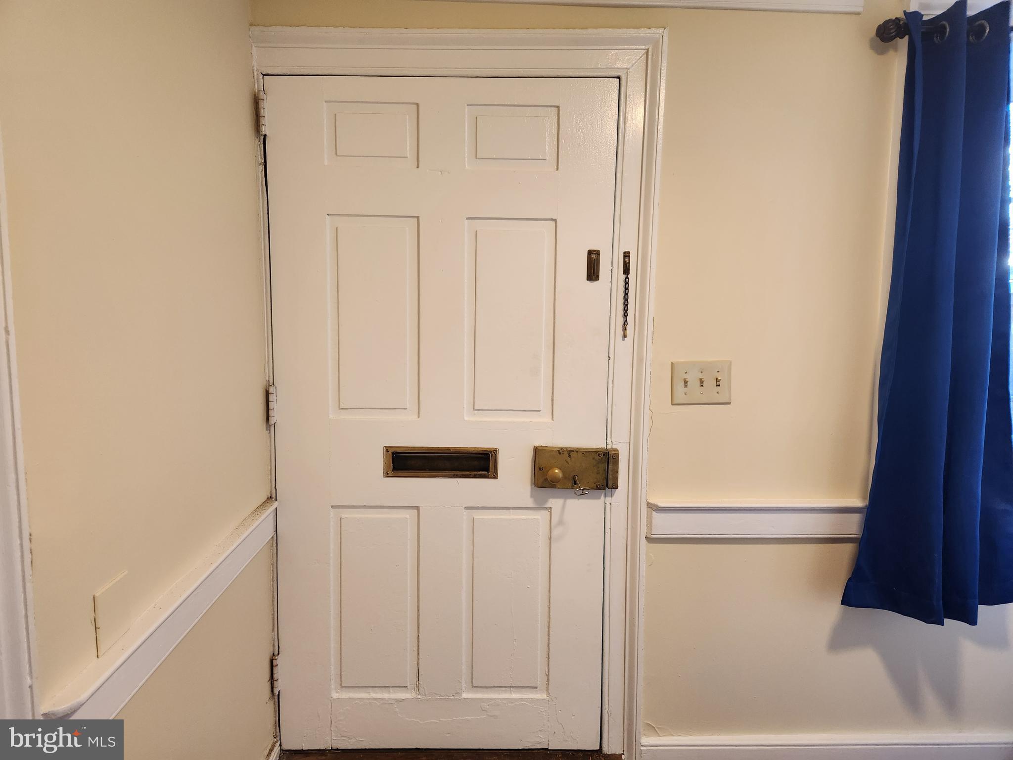 HISTORIC DISTRICT - Residential Lease