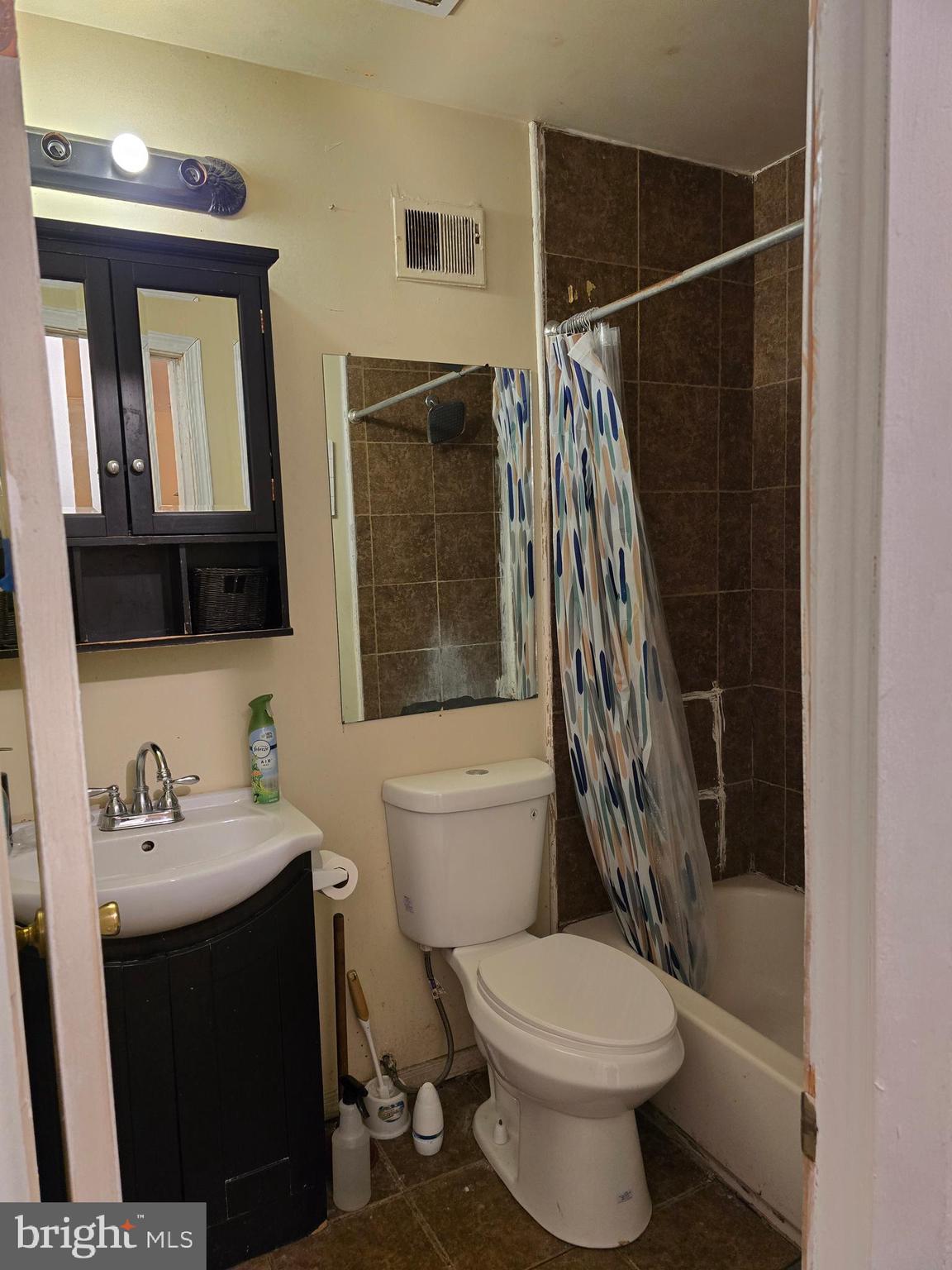 TEMPLE UNIVERSITY - Residential