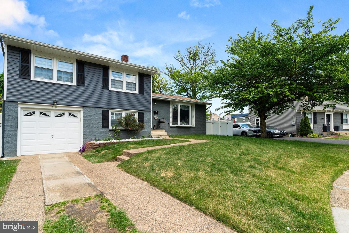 410 TAFT PLACE