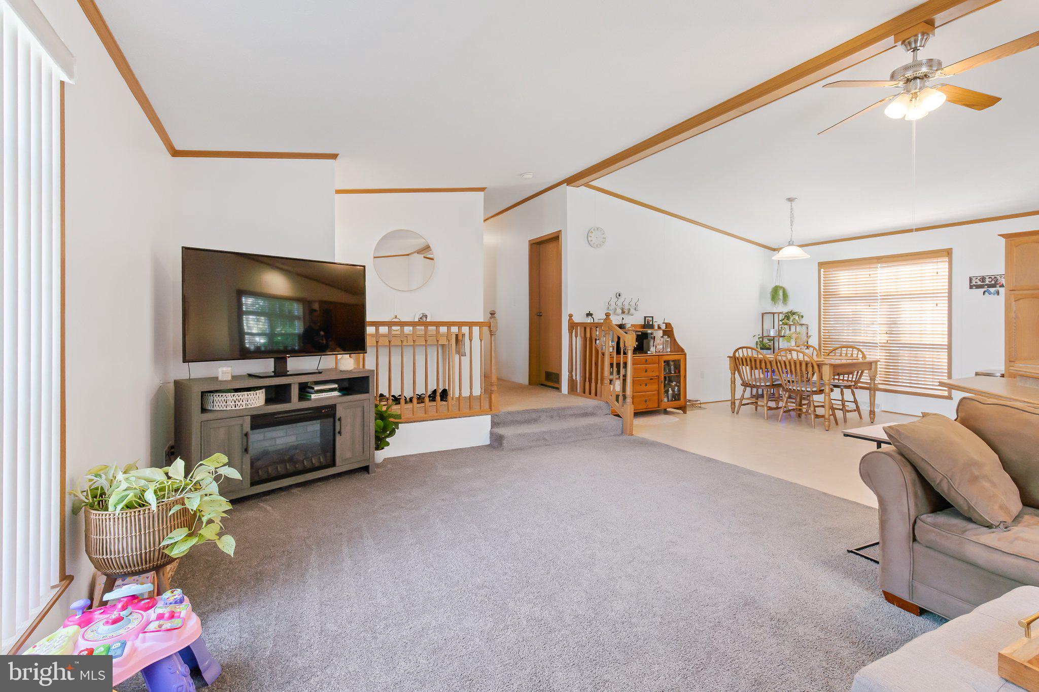 798 STONEWOOD DRIVE