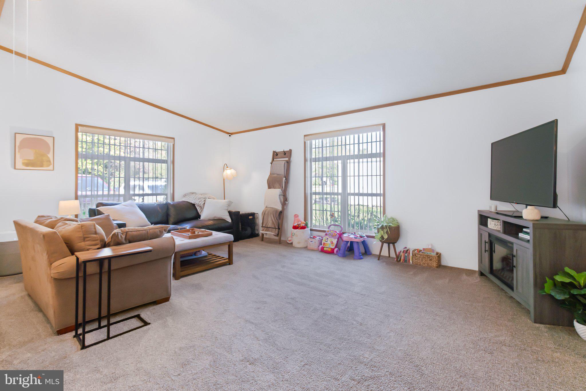 798 STONEWOOD DRIVE