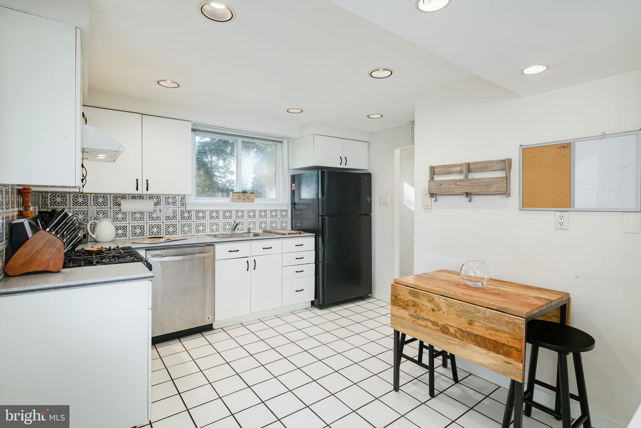 COLLEGE PARK - Residential