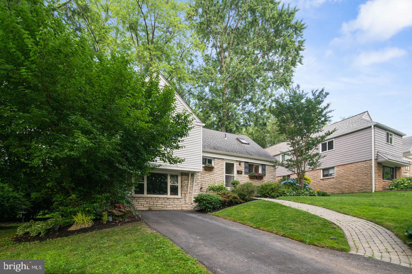 COLLEGE PARK - Residential