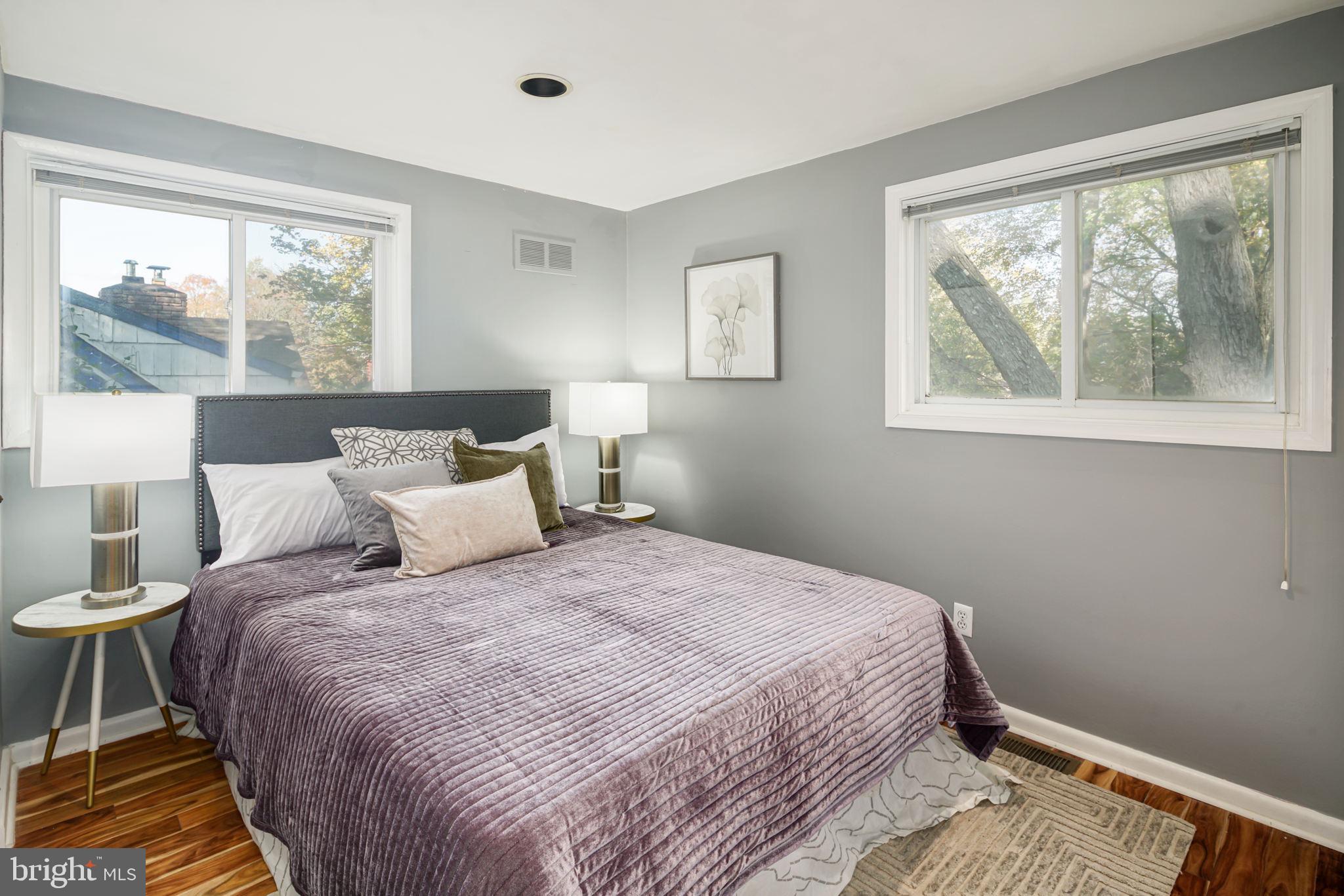 COLLEGE PARK - Residential