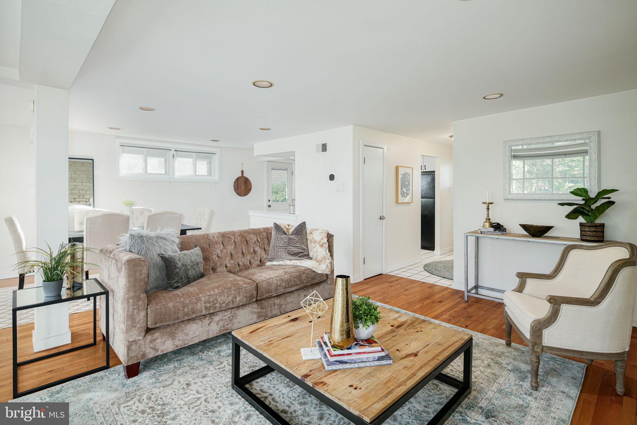 COLLEGE PARK - Residential