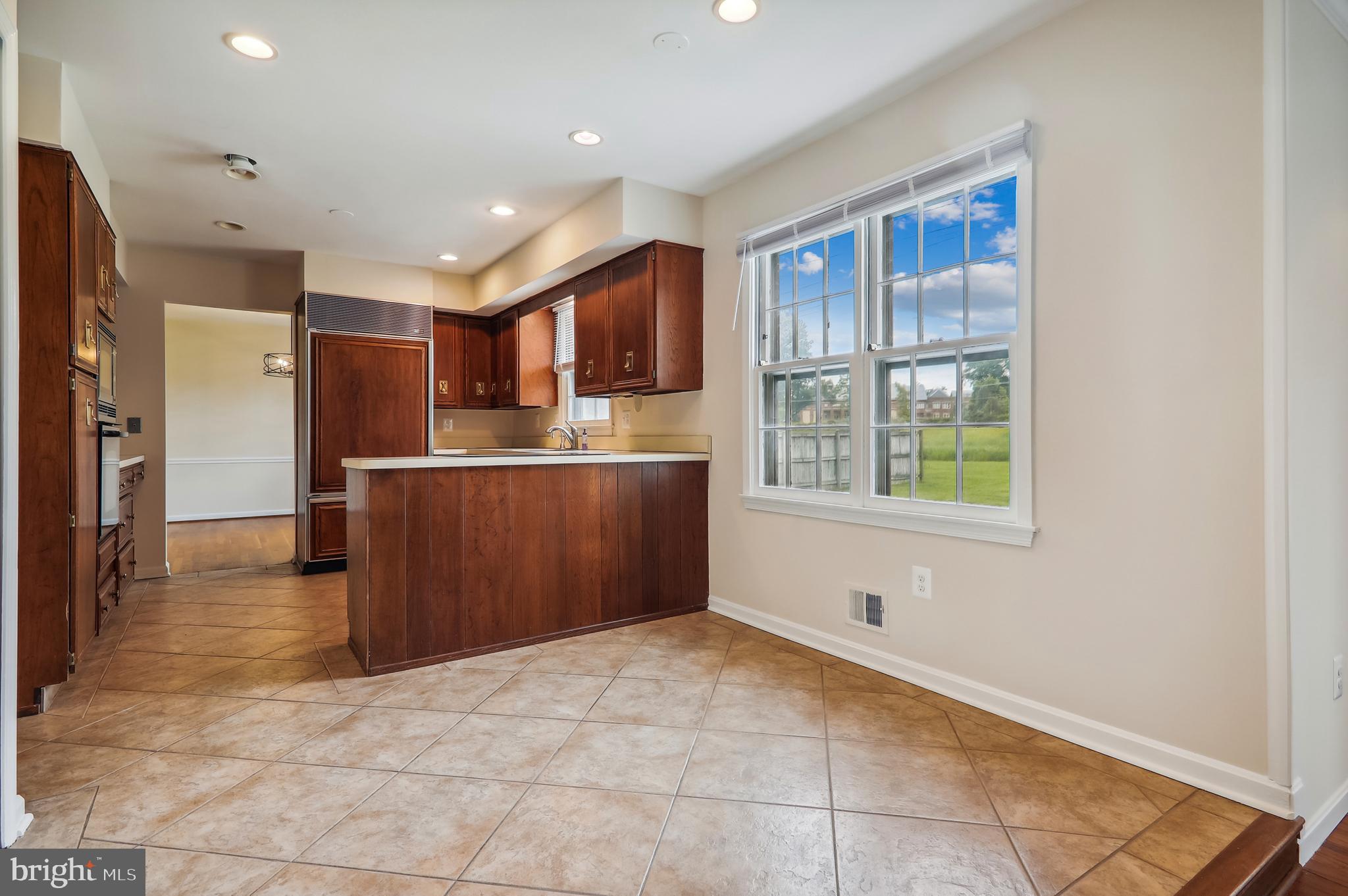 REGENCY ESTATES - Residential