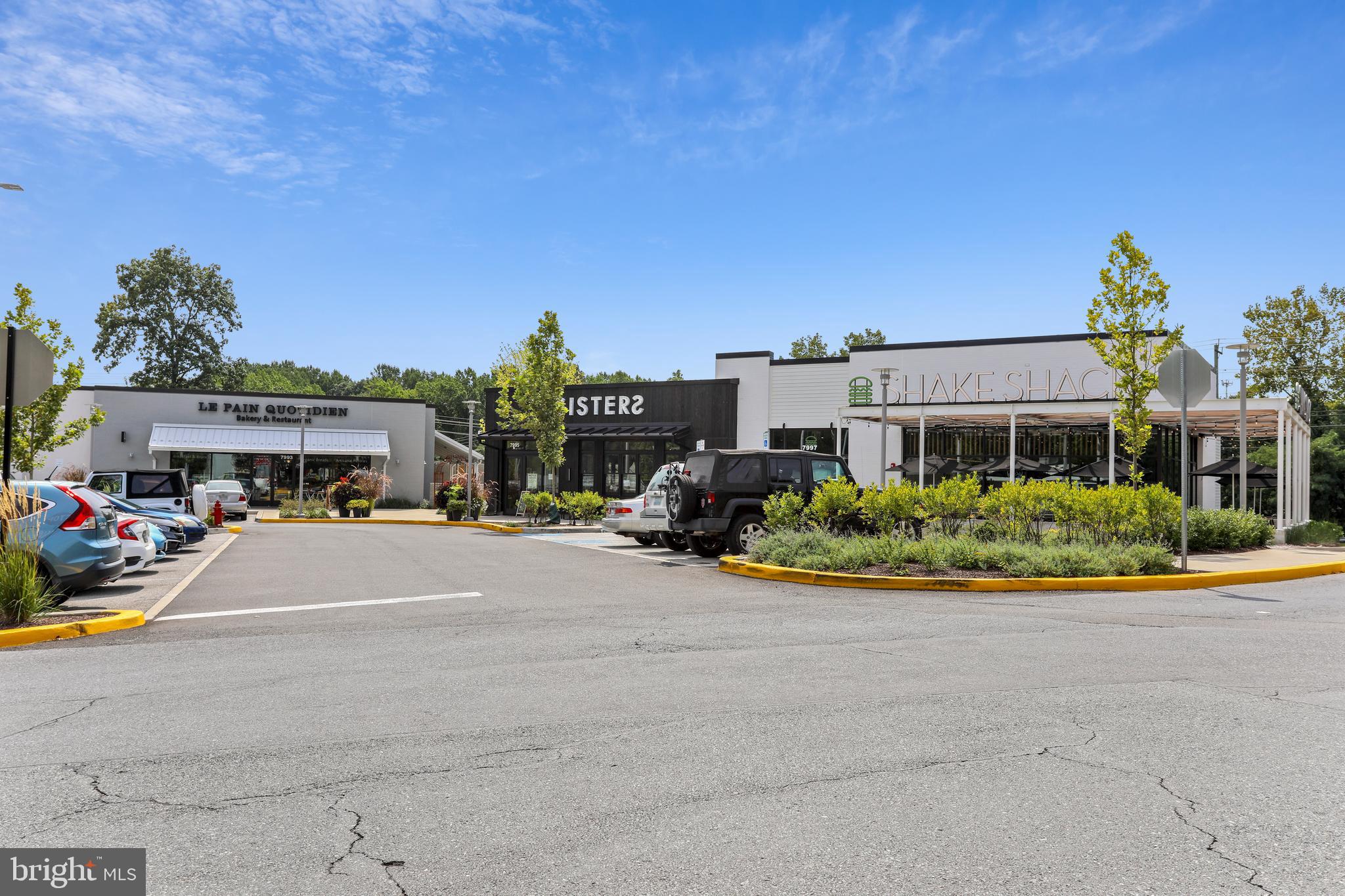 REGENCY ESTATES - Residential