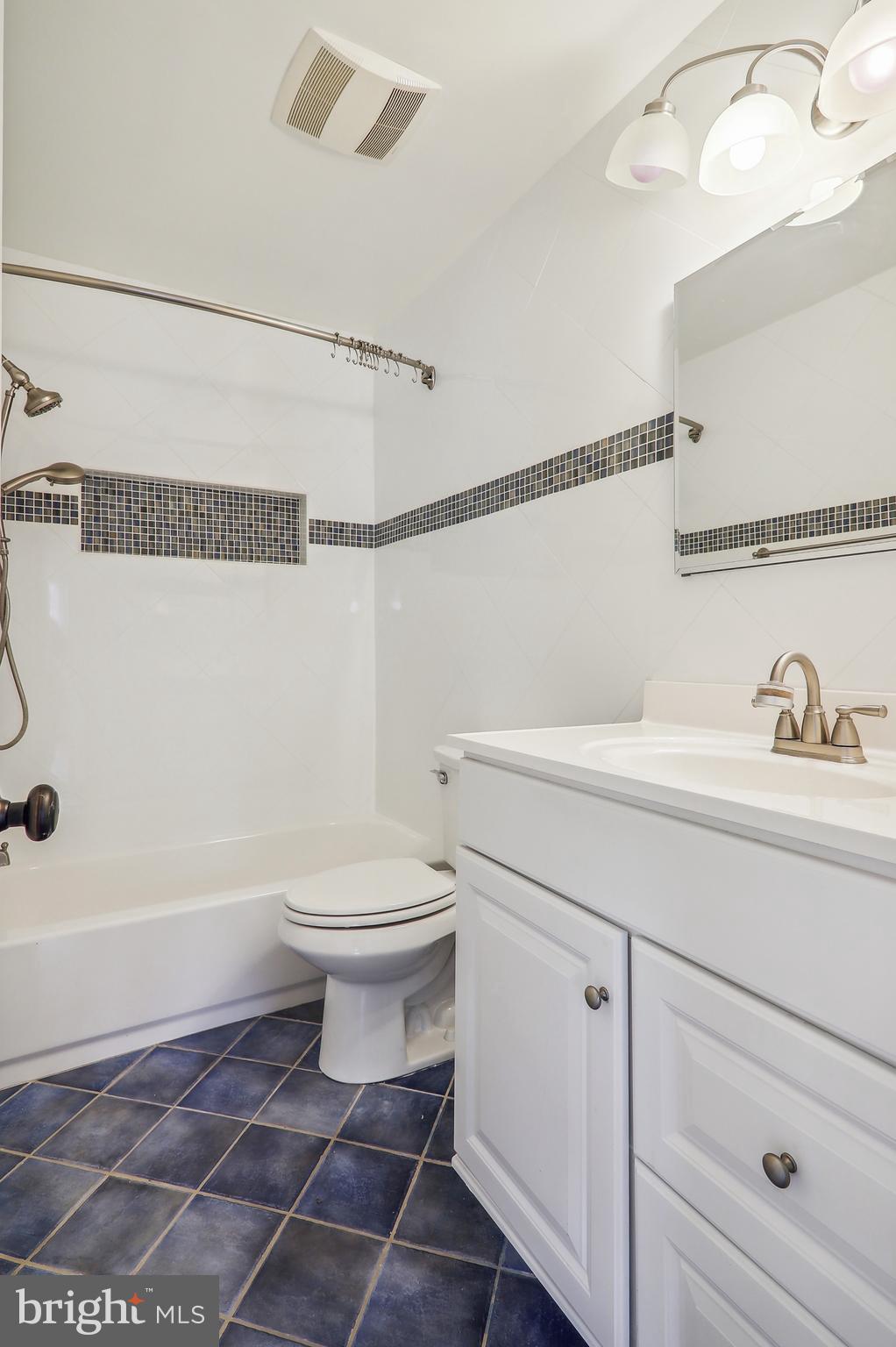 REGENCY ESTATES - Residential