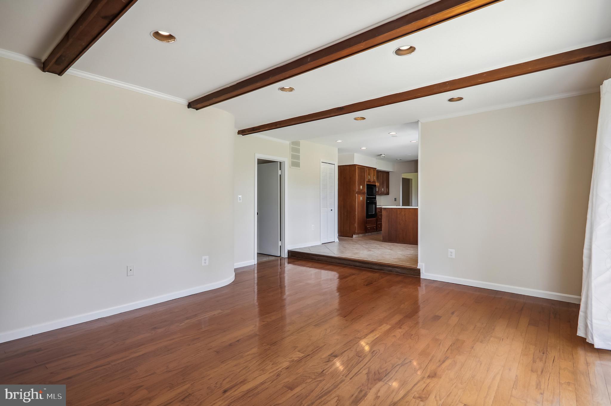 REGENCY ESTATES - Residential