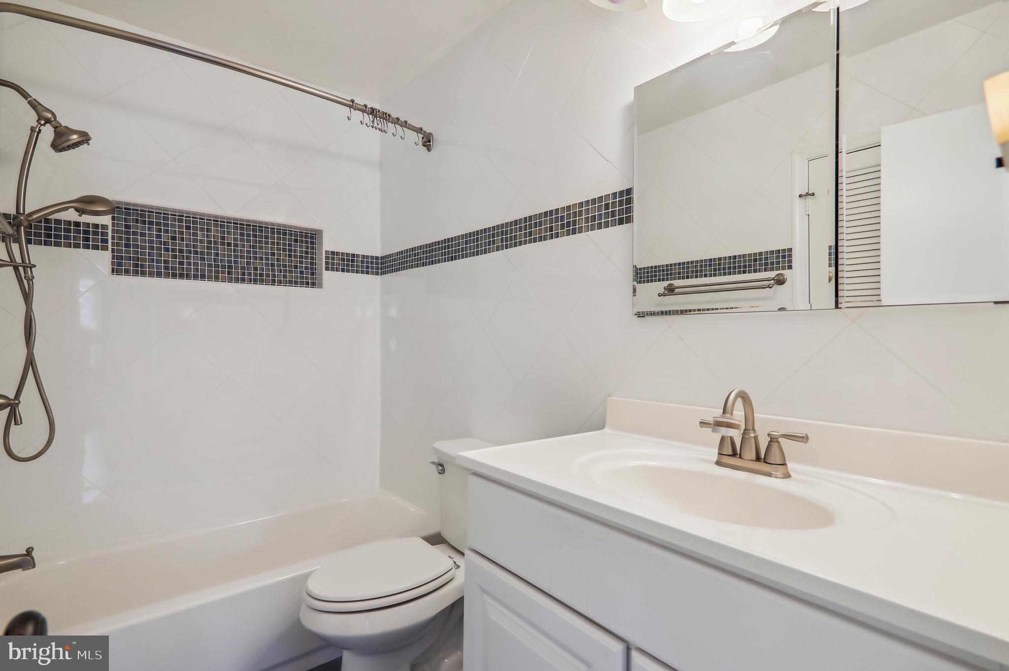 REGENCY ESTATES - Residential