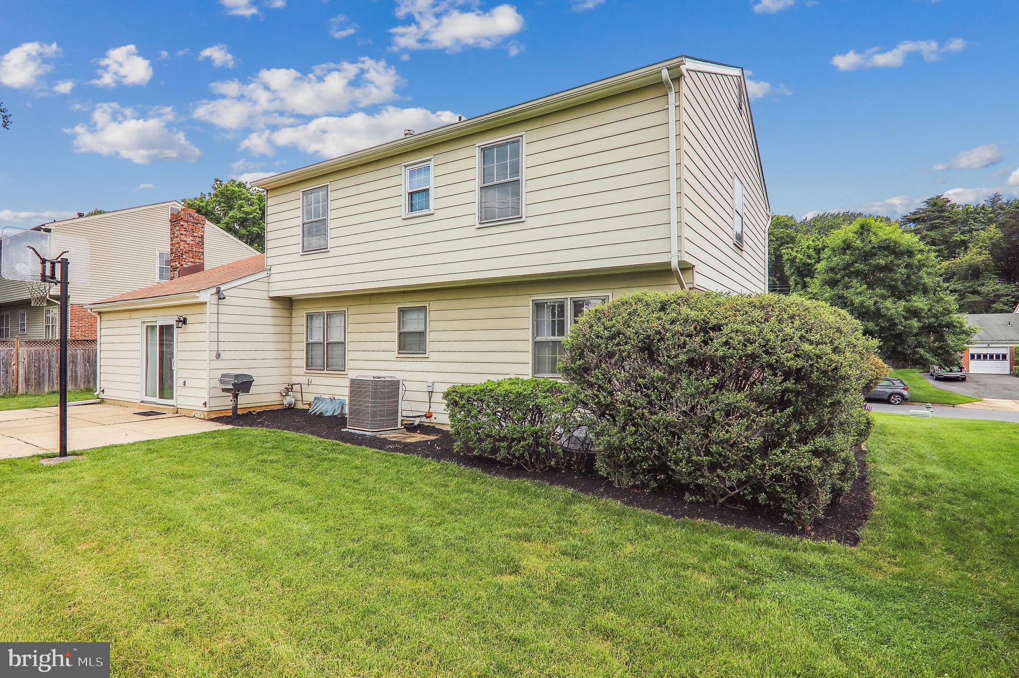 REGENCY ESTATES - Residential