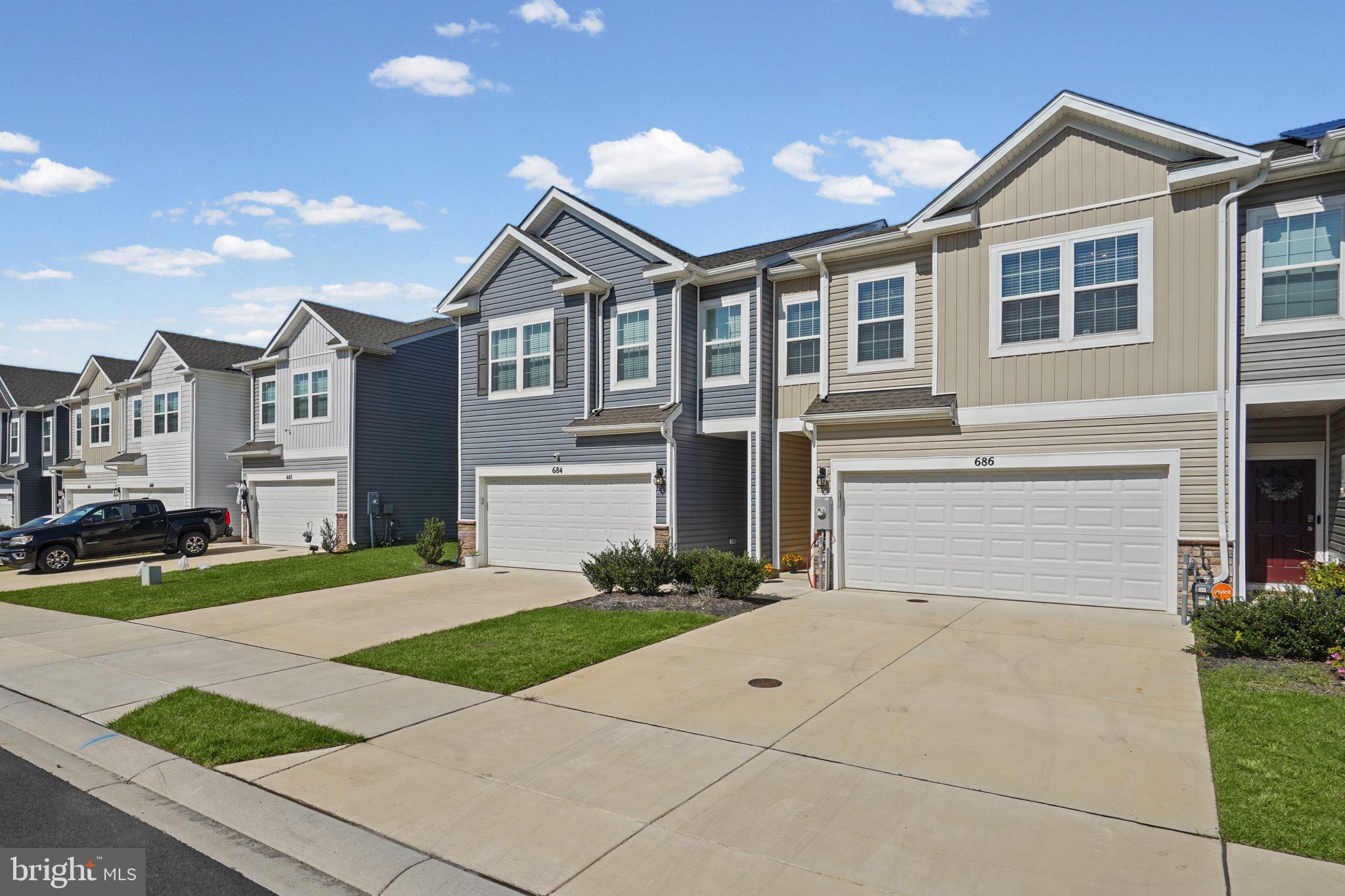 686 BEADLILLY WAY