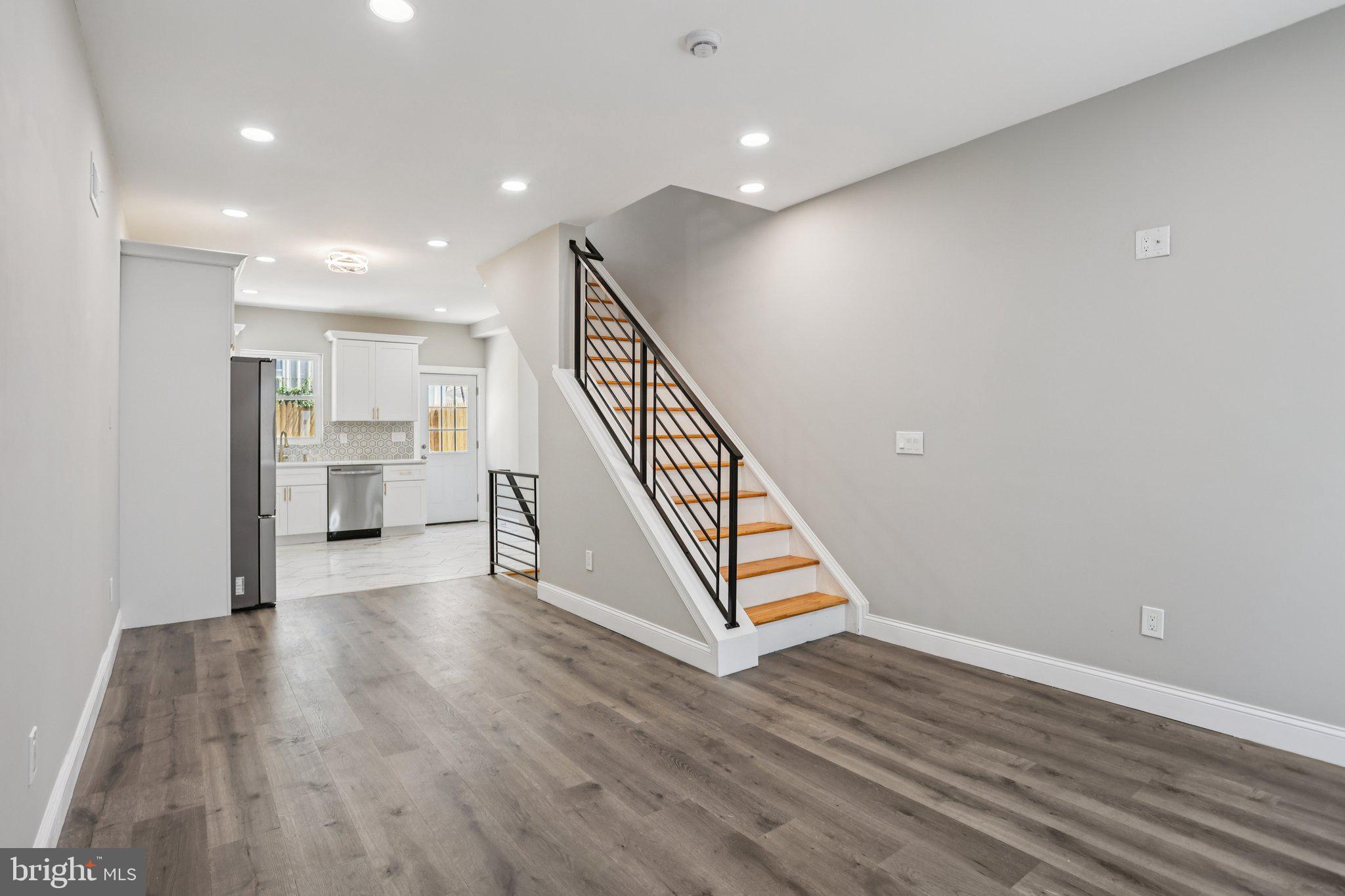 NORRIS SQUARE - Residential