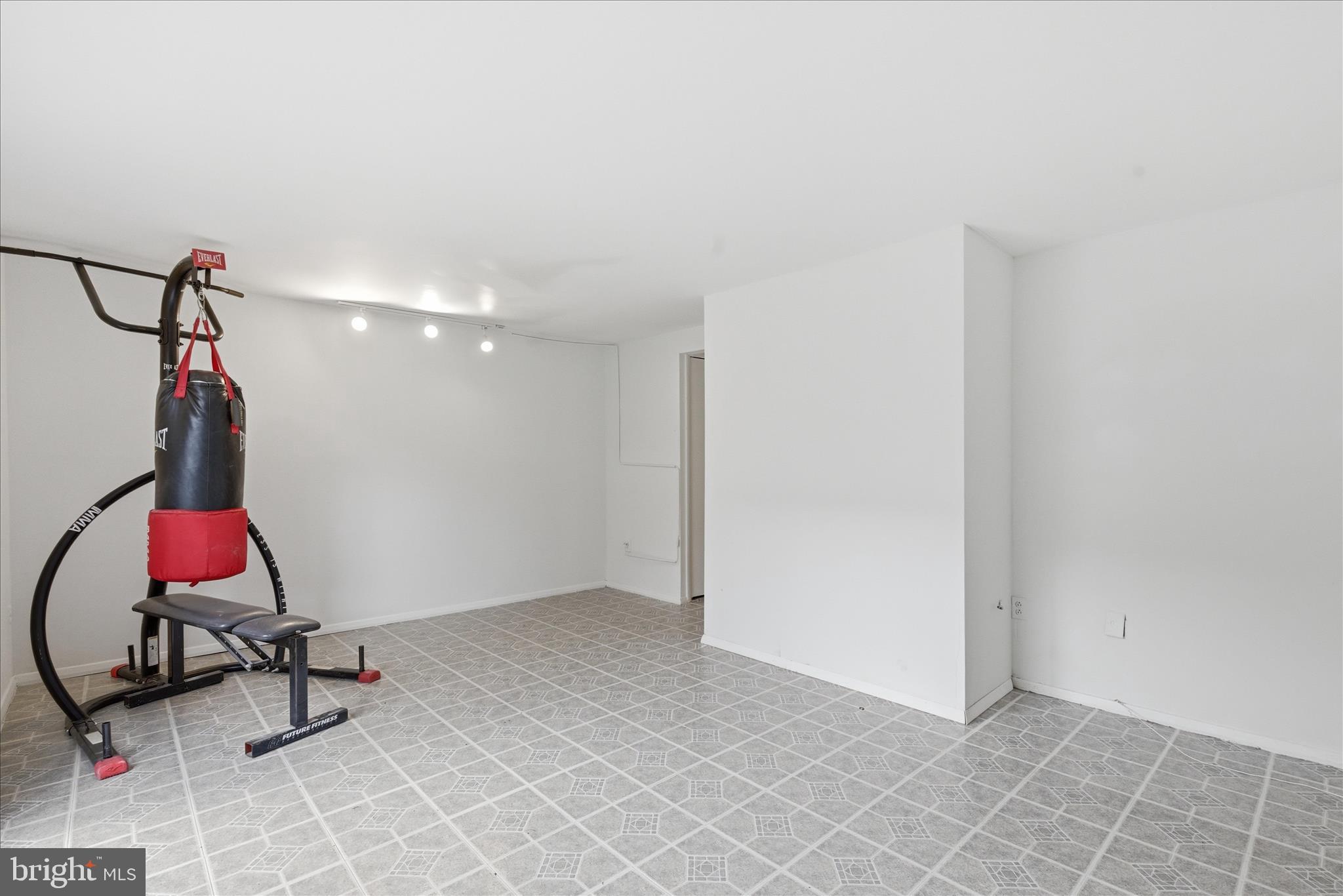 OWEN BROWN ESTATES - Residential