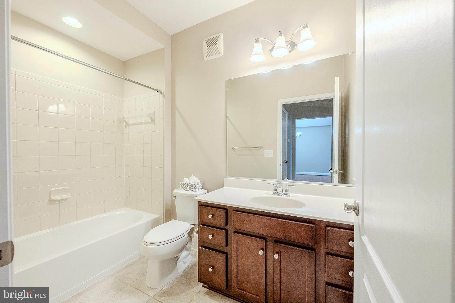 THE GATHERINGS - Residential