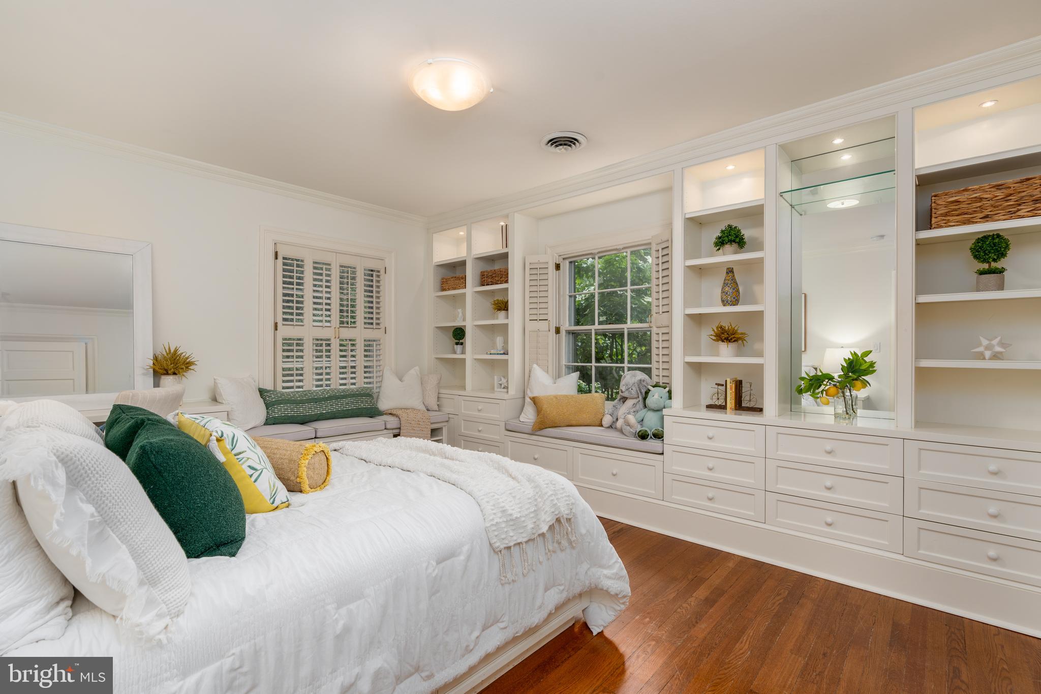 WESLEY HEIGHTS - Residential