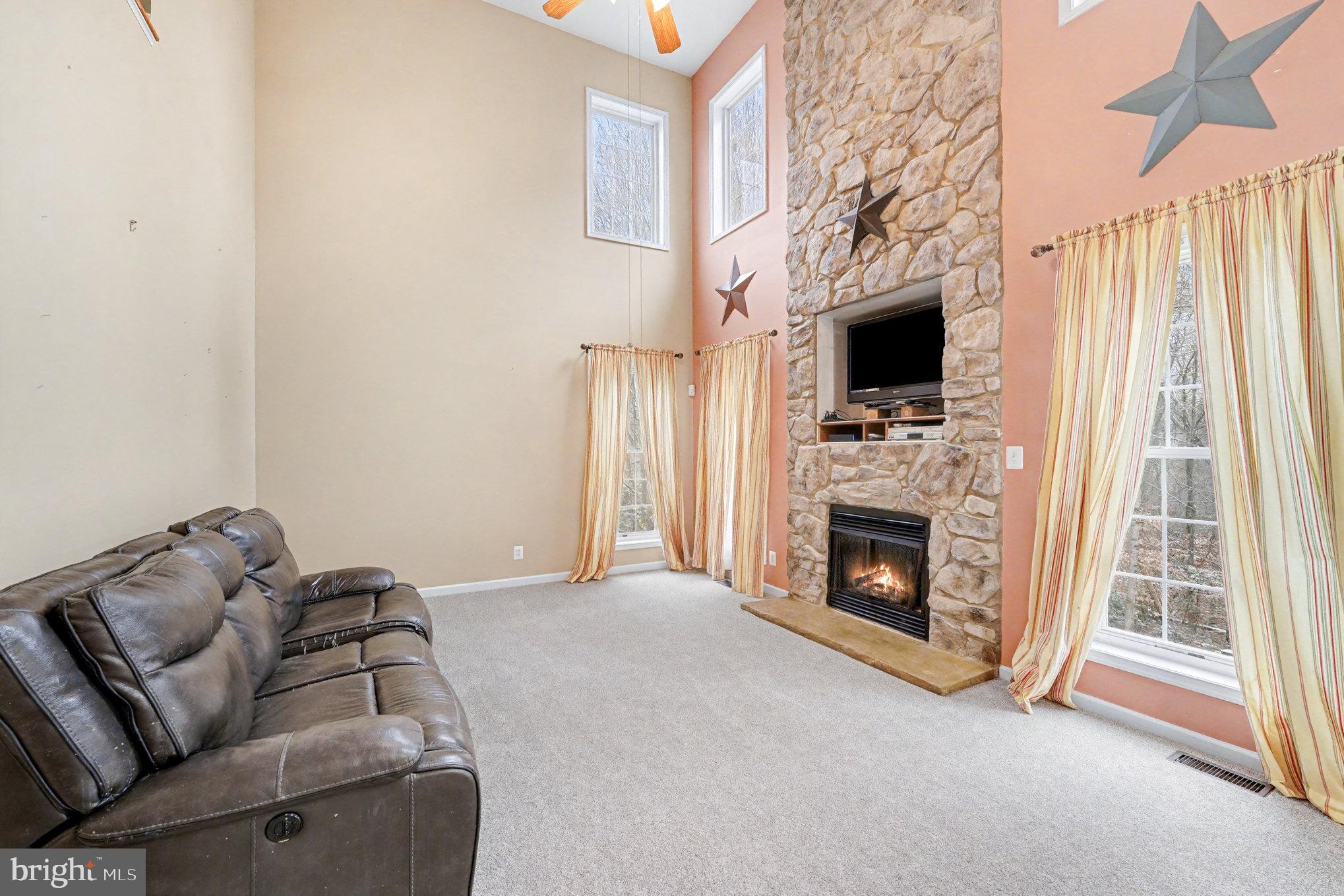 SALEM FIELDS - Residential