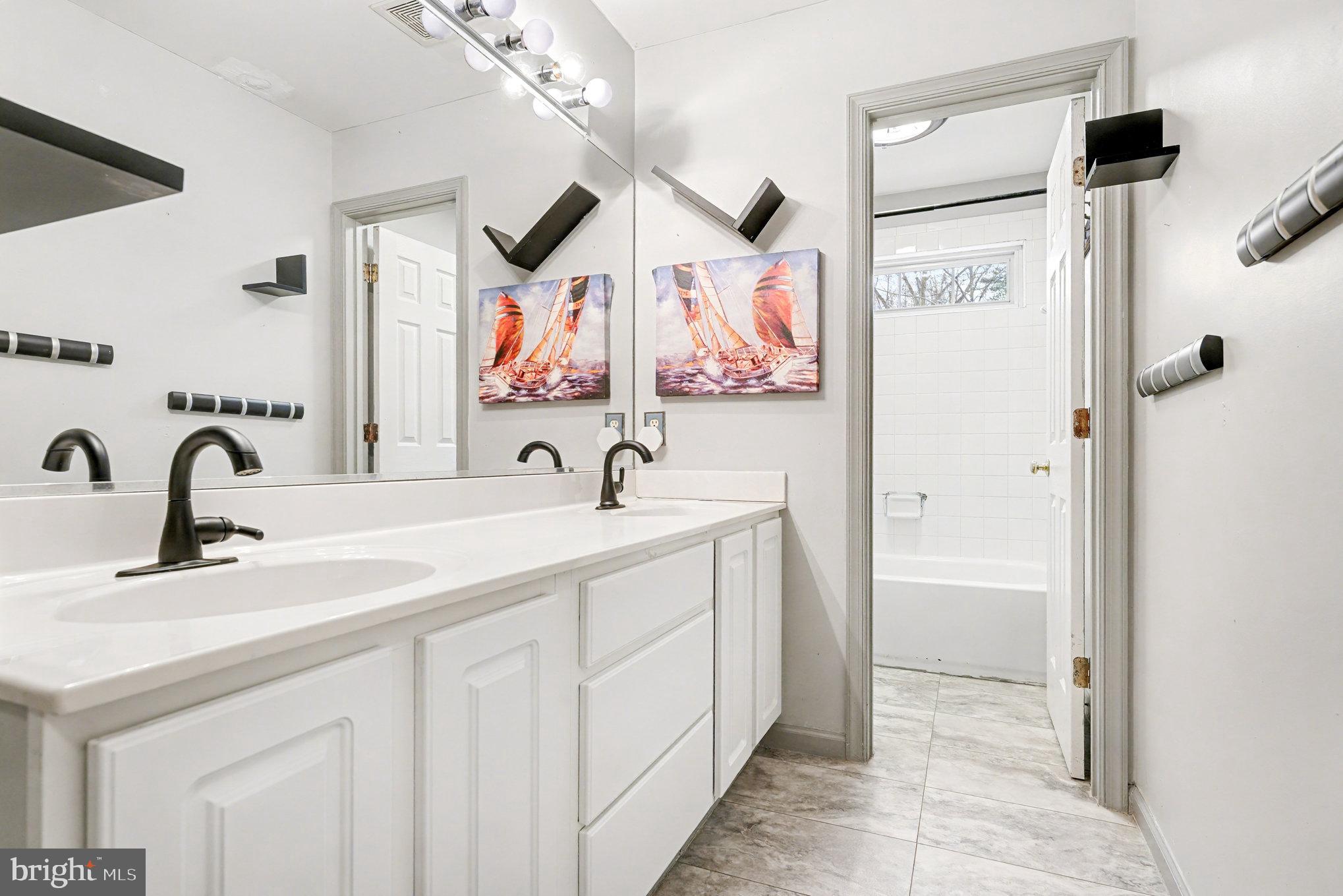 SALEM FIELDS - Residential