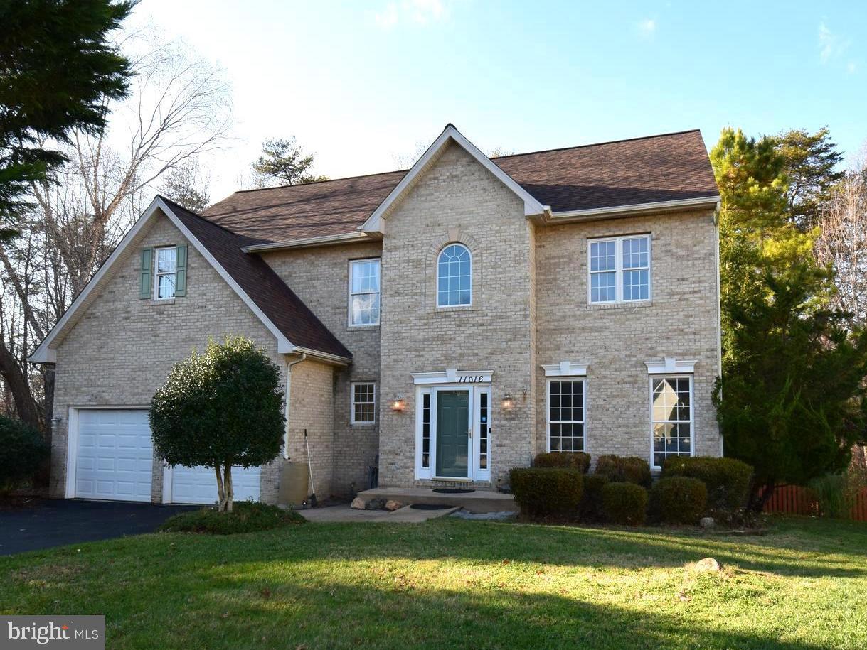 11016 N LAMONT COURT